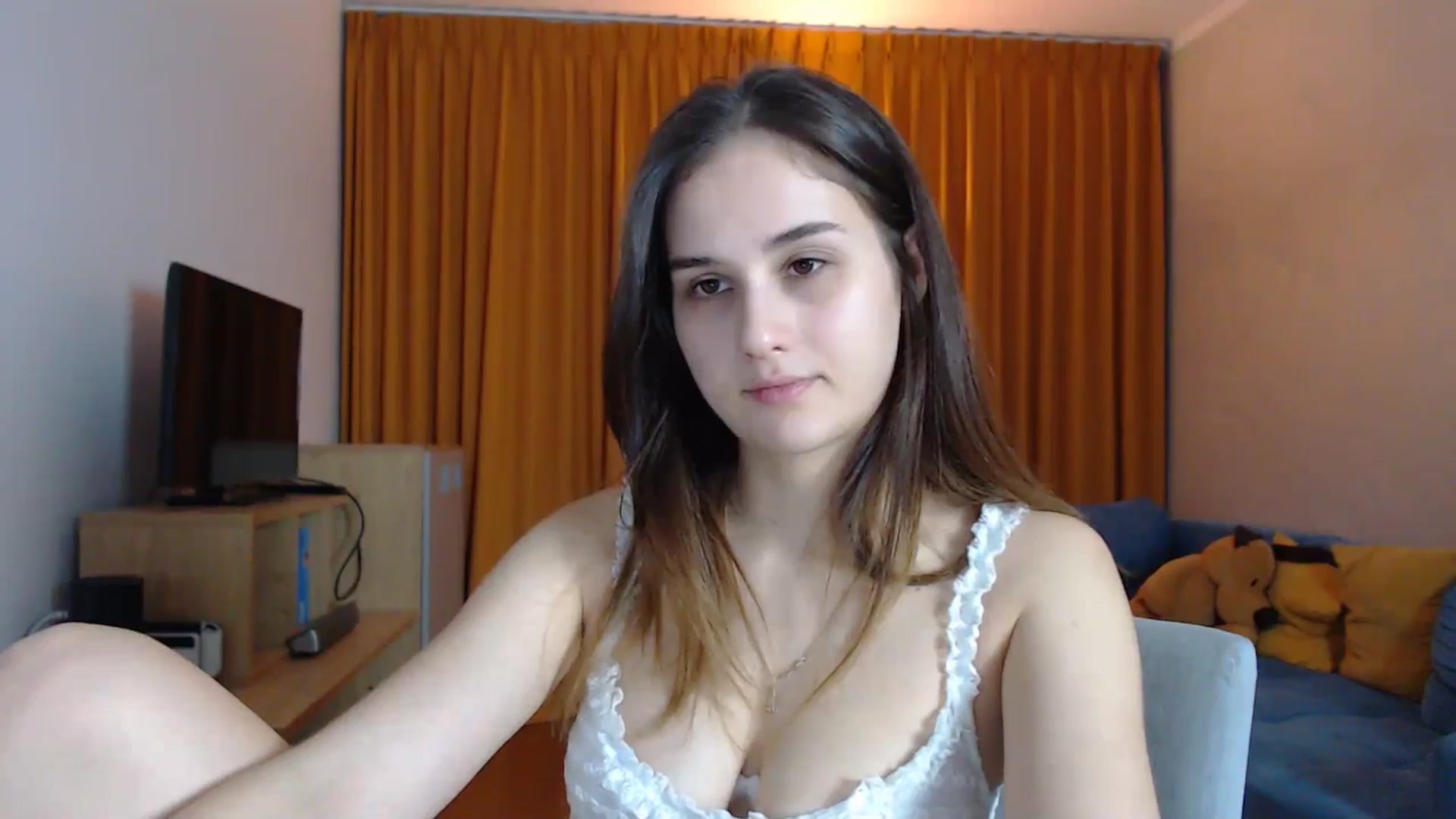 Gallery image thumbnail from YoungLilMary's myfreecams stream on, 10/06/2024, 01:22 image 13 of 20