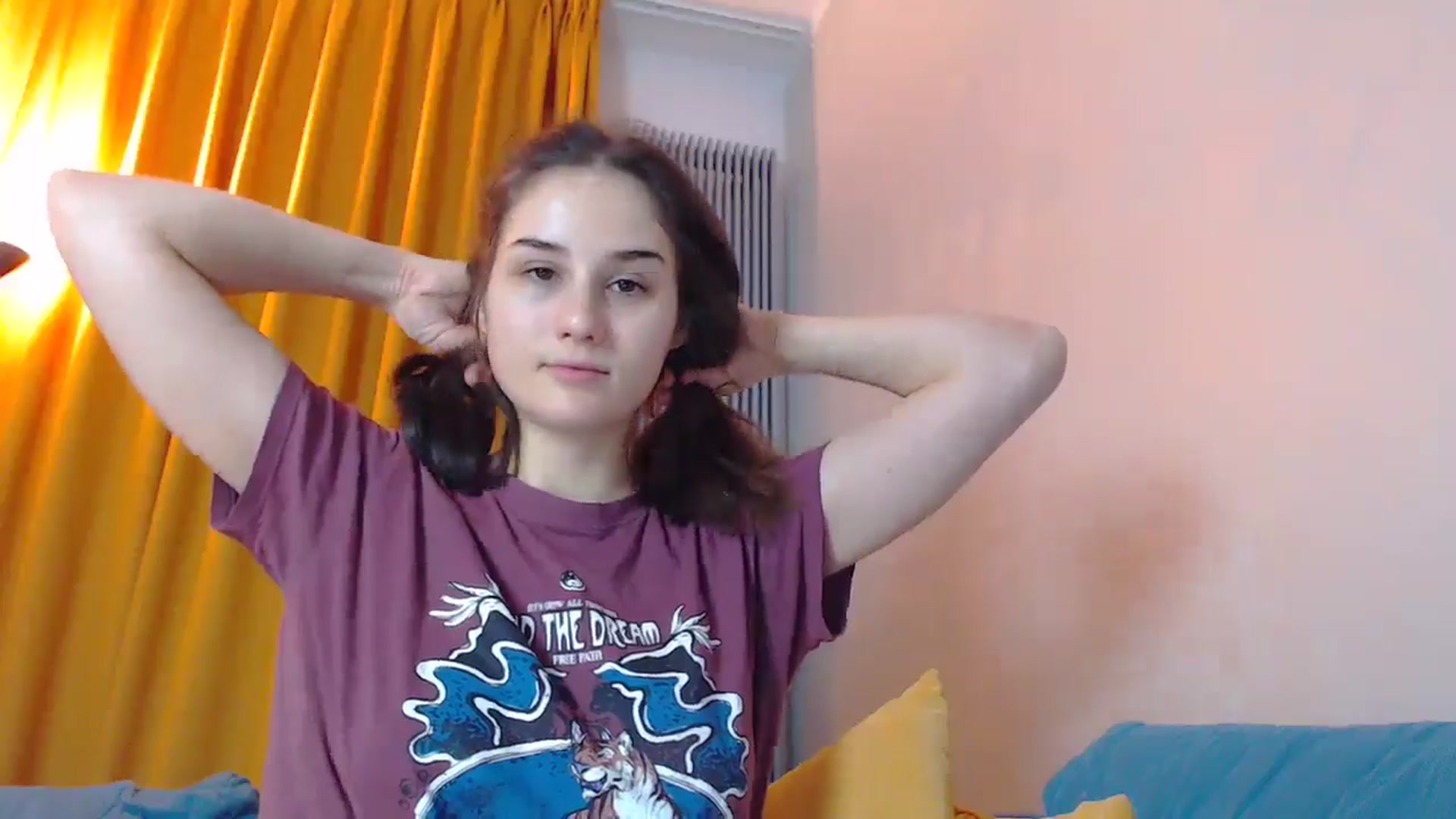 Gallery image thumbnail from YoungLilMary's myfreecams stream on, 11/28/2024, 03:05 image 5 of 20