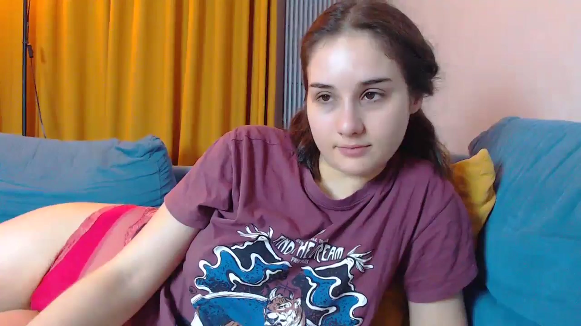 Gallery image thumbnail from YoungLilMary's myfreecams stream on, 11/28/2024, 03:05 image 9 of 20