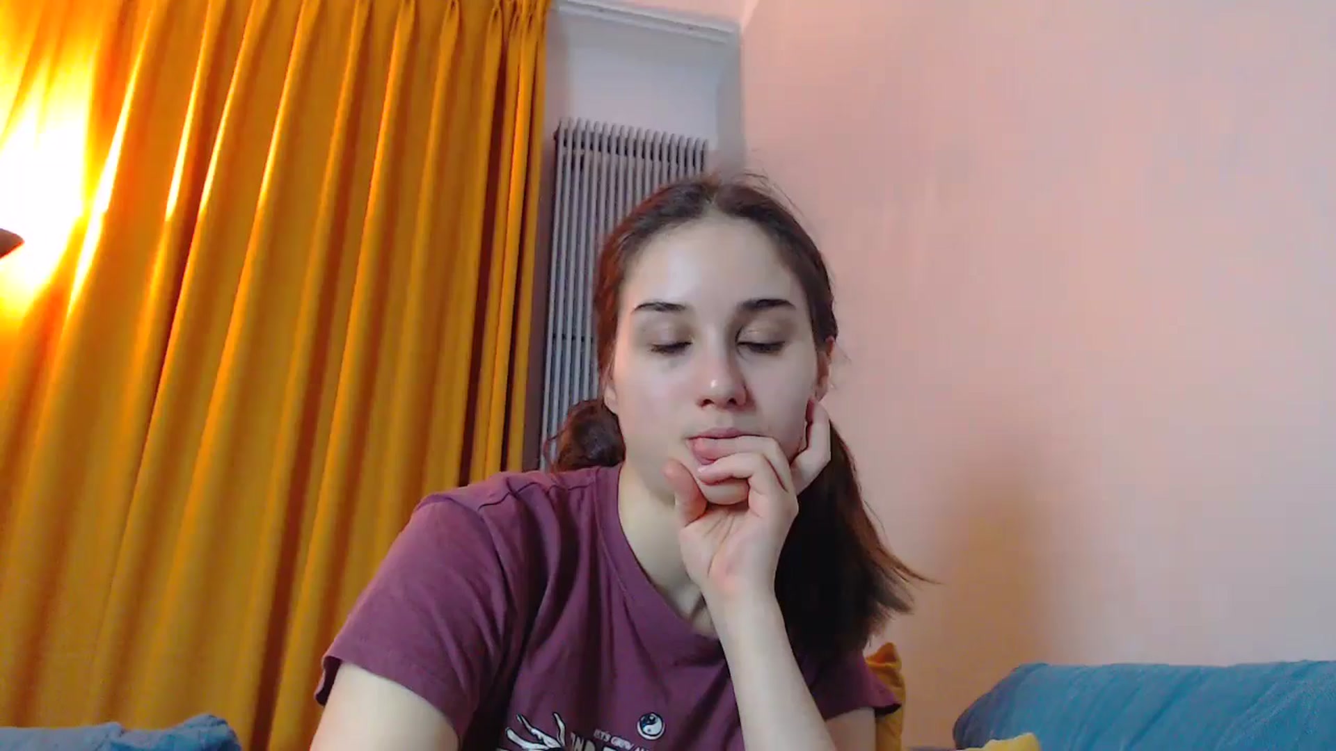 Gallery image thumbnail from YoungLilMary's myfreecams stream on, 11/28/2024, 03:05 image 6 of 20