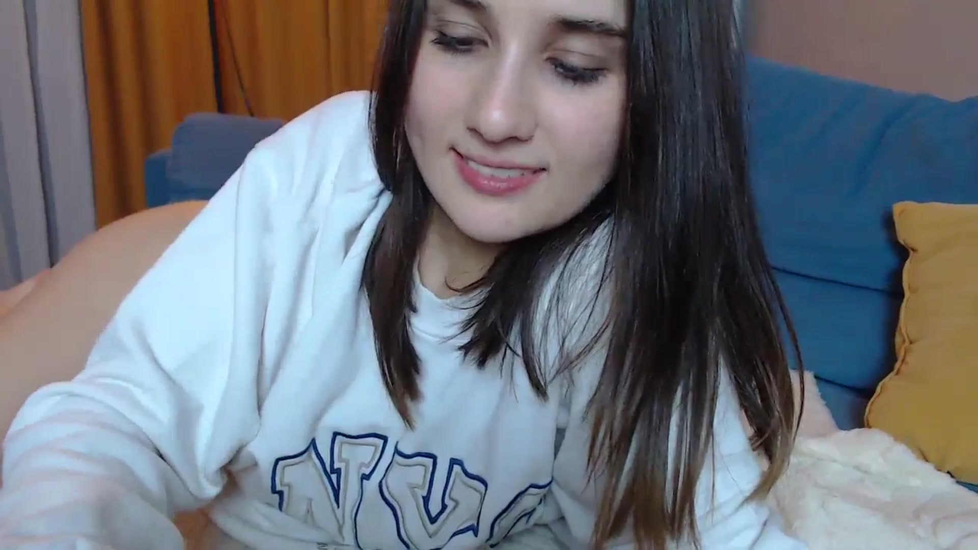 Gallery image thumbnail from YoungLilMary's myfreecams stream on, 11/29/2024, 05:33 image 16 of 20