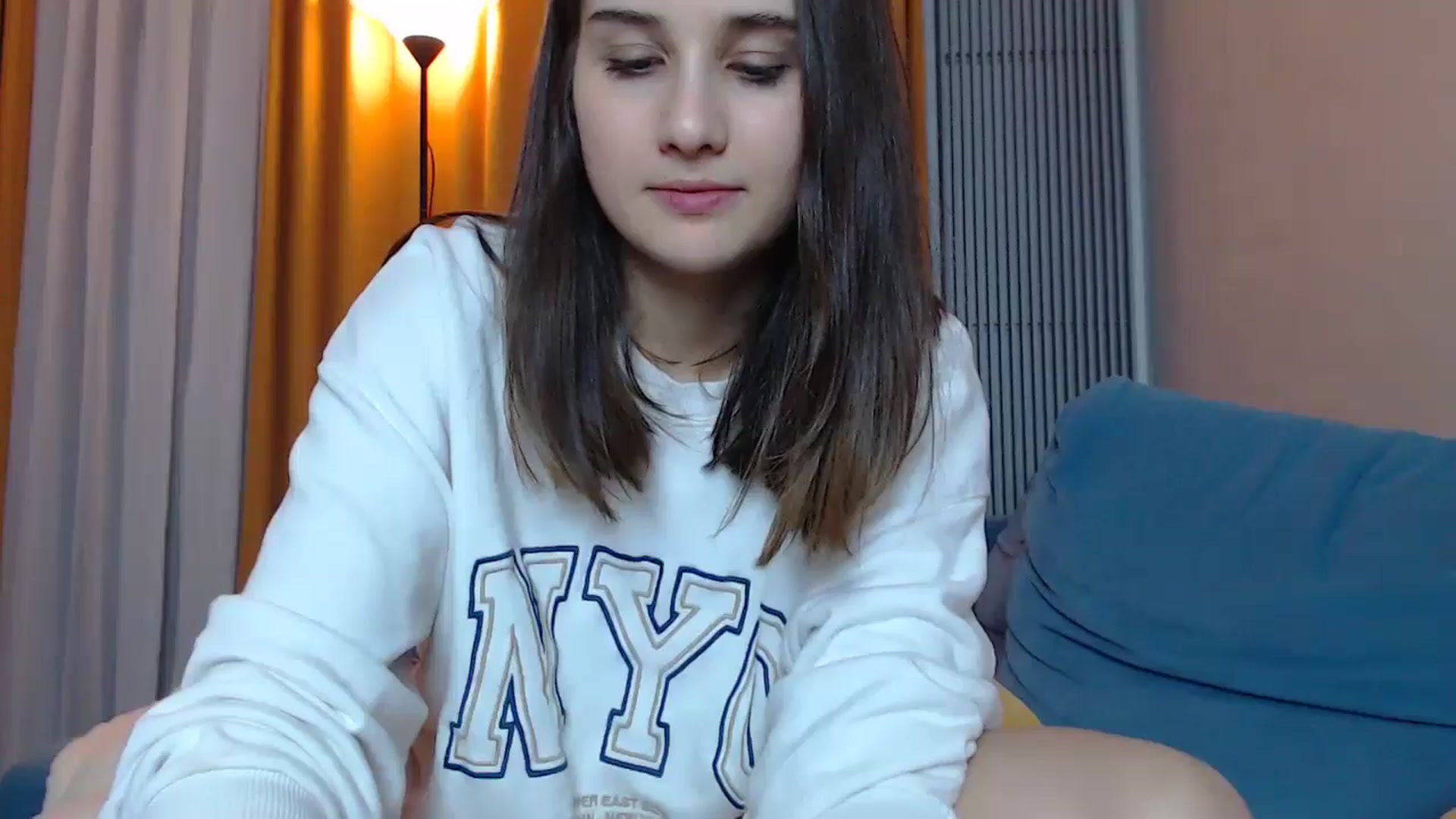 Gallery image thumbnail from YoungLilMary's myfreecams stream on, 11/29/2024, 05:33 image 18 of 20