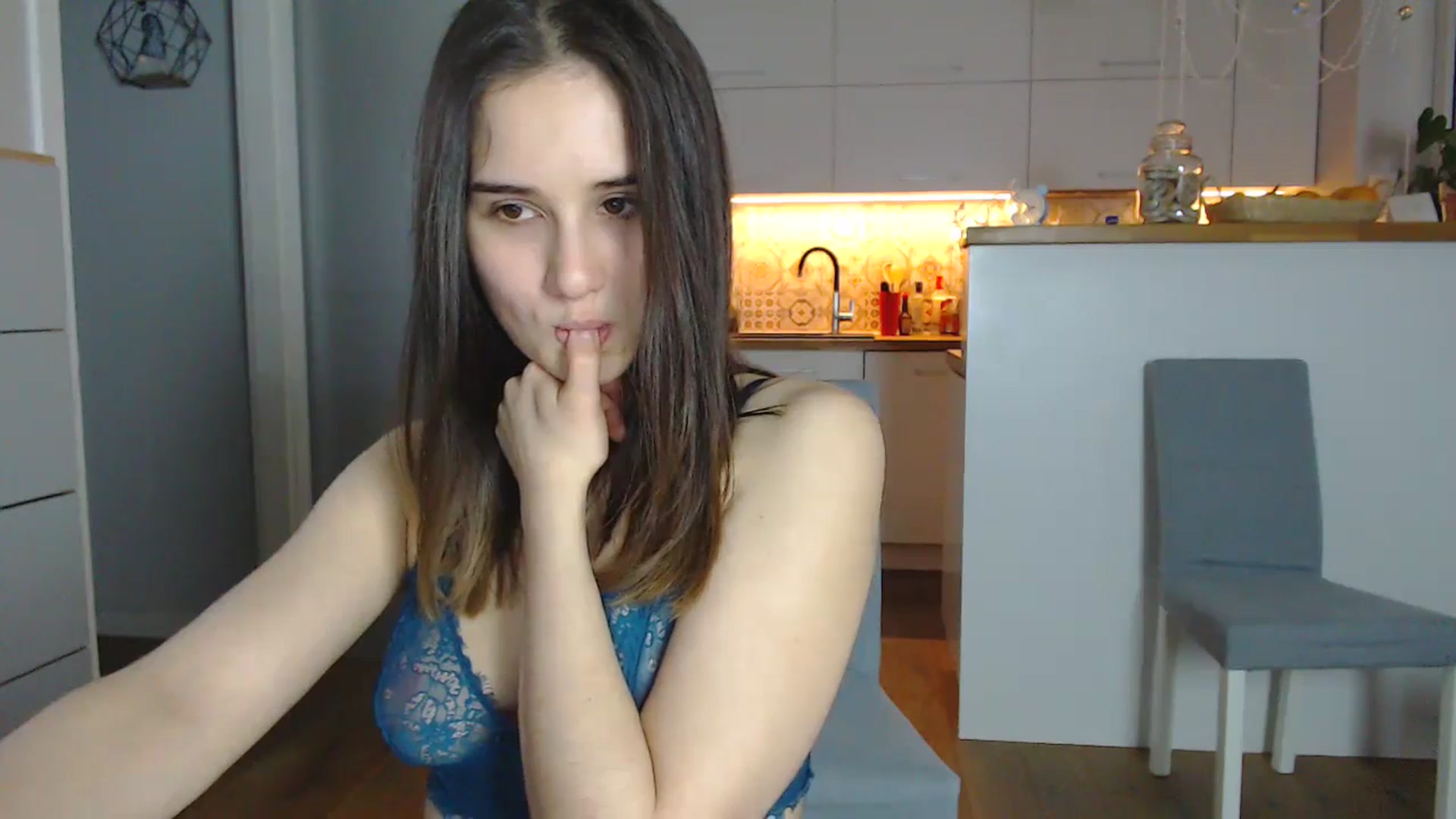 Gallery image thumbnail from YoungLilMary's myfreecams stream on, 12/09/2024, 02:01 image 17 of 20