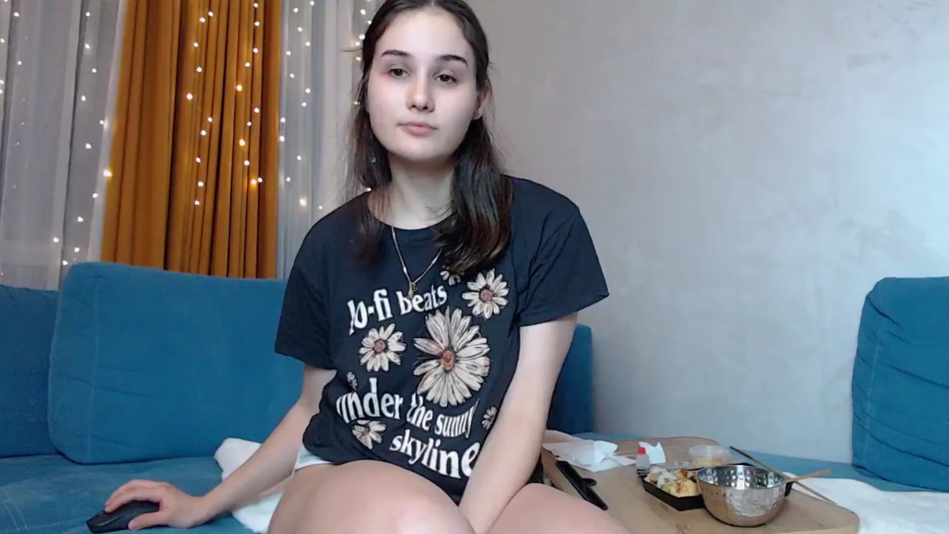 Gallery image thumbnail from YoungLilMary's myfreecams stream on, 12/22/2024, 20:24 image 5 of 20