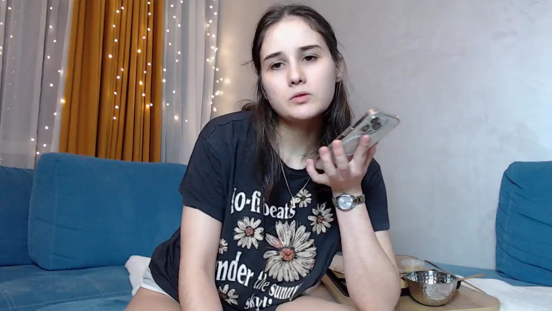 Gallery image thumbnail from YoungLilMary's myfreecams stream on, 12/22/2024, 20:24 image 7 of 20