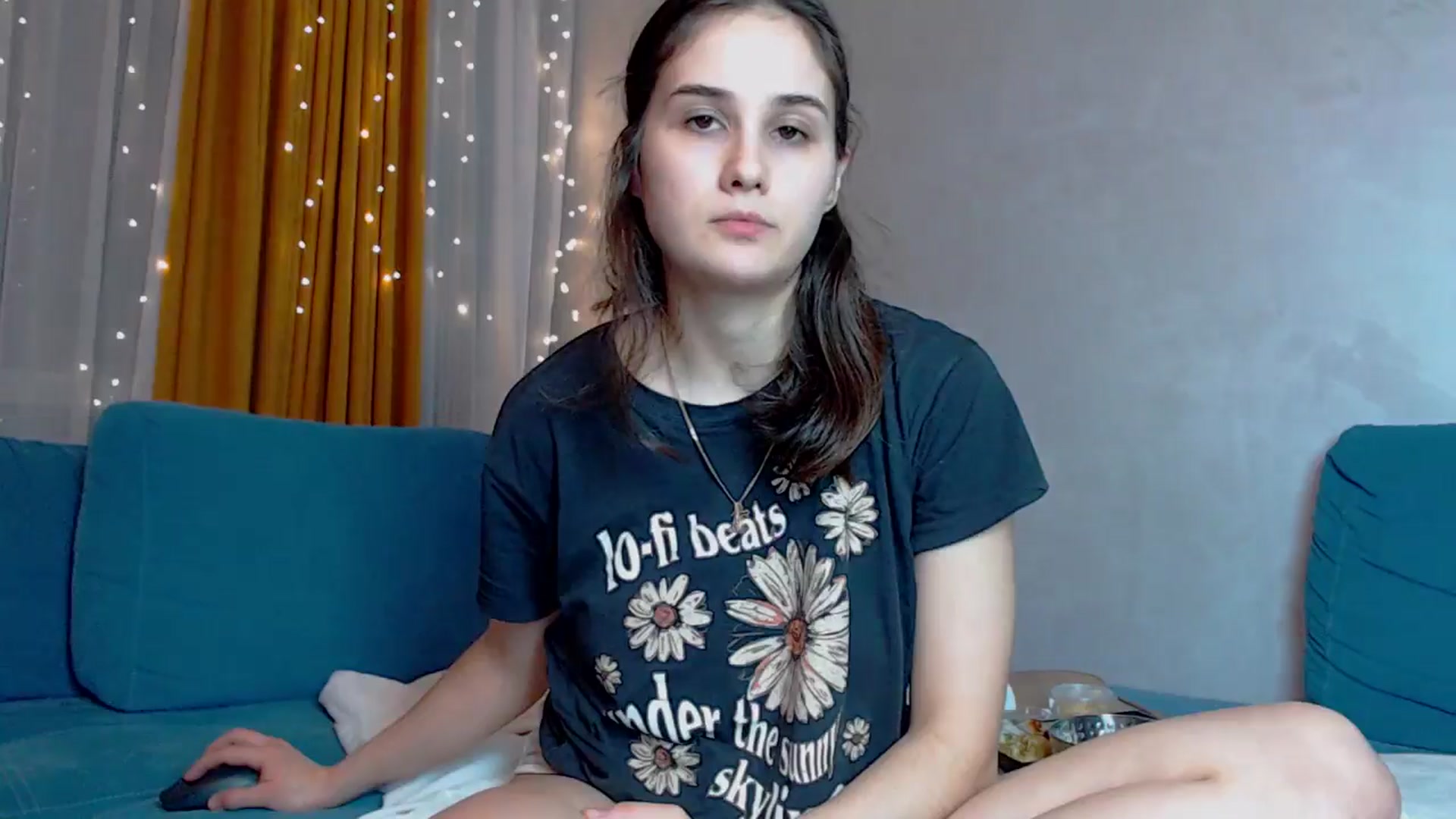 Gallery image thumbnail from YoungLilMary's myfreecams stream on, 12/22/2024, 20:24 image 3 of 20