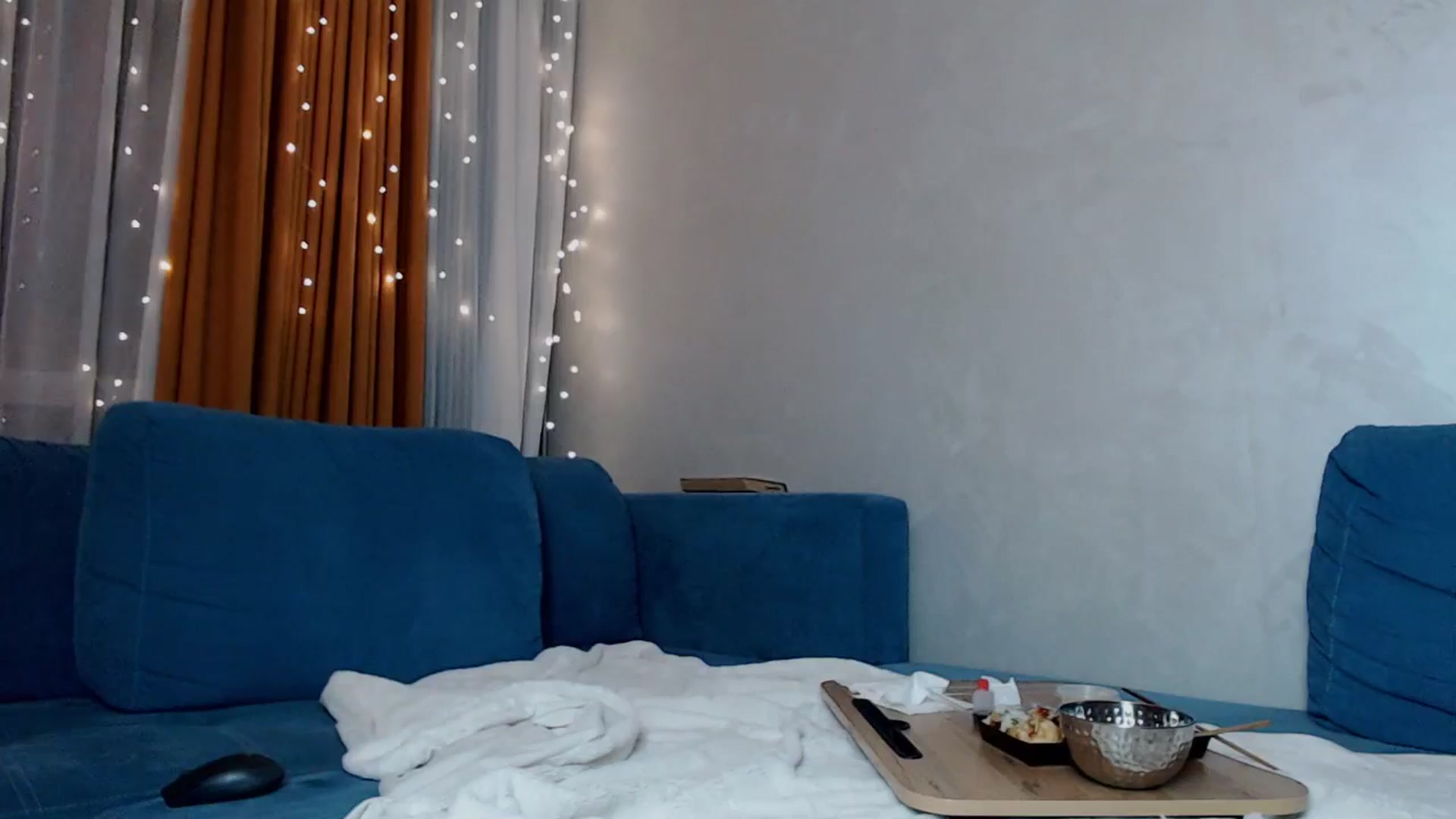 Gallery image thumbnail from YoungLilMary's myfreecams stream on, 12/22/2024, 20:24 image 4 of 20