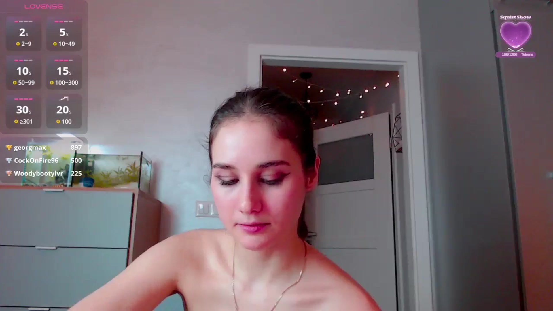 Gallery image thumbnail from YoungLilMary's myfreecams stream on, 12/25/2024, 04:02 image 8 of 20