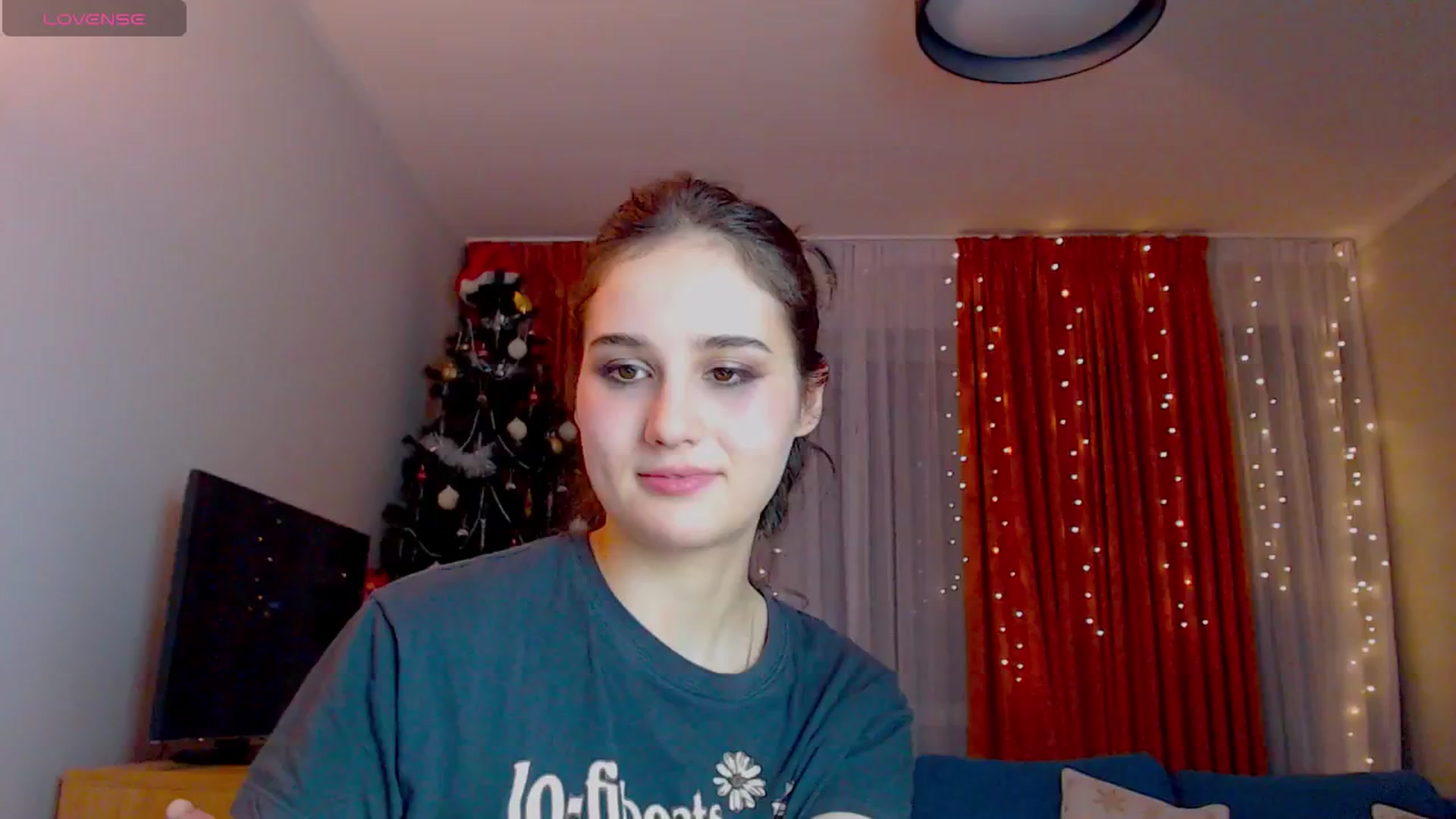 Gallery image thumbnail from YoungLilMary's myfreecams stream on, 12/30/2024, 04:24 image 13 of 20