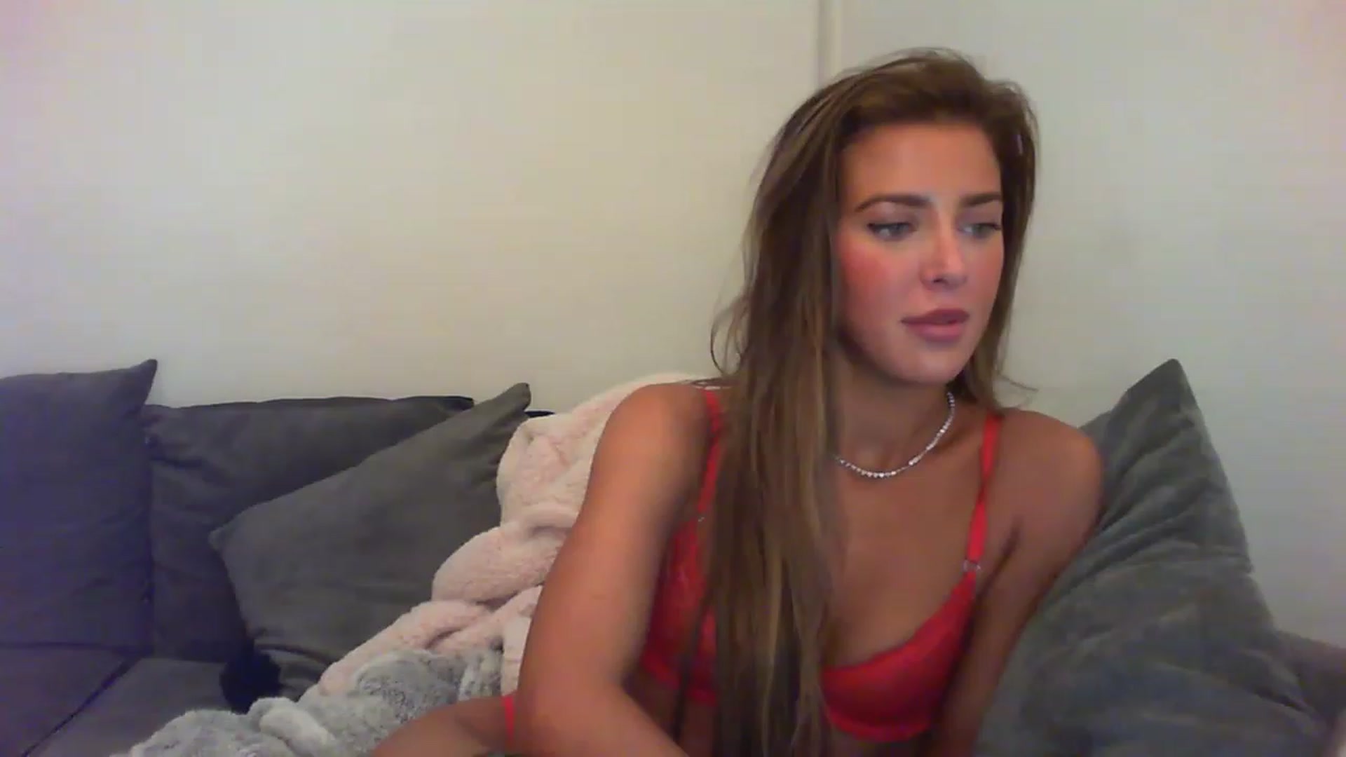 Gallery image thumbnail from YoungSlutx's myfreecams stream on, 03/12/2023, 03:17 image 7 of 20