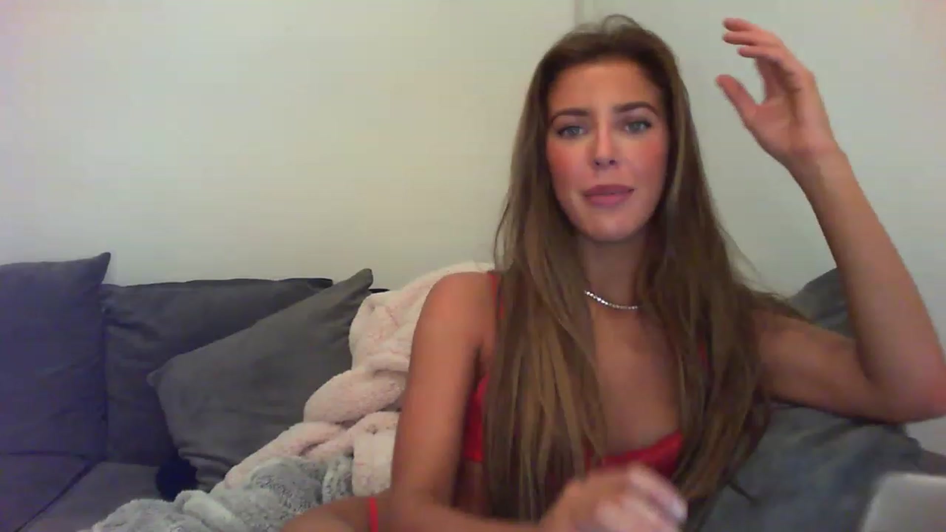 Gallery image thumbnail from YoungSlutx's myfreecams stream on, 03/12/2023, 03:17 image 4 of 20