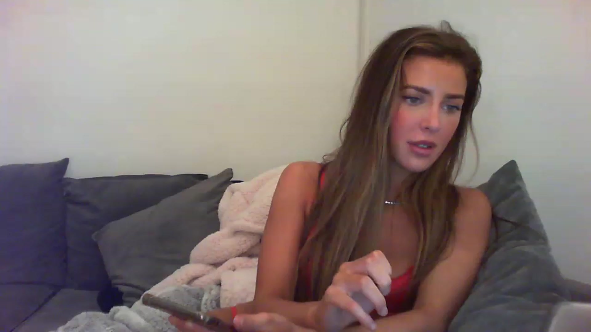 Gallery image thumbnail from YoungSlutx's myfreecams stream on, 03/12/2023, 03:17 image 5 of 20