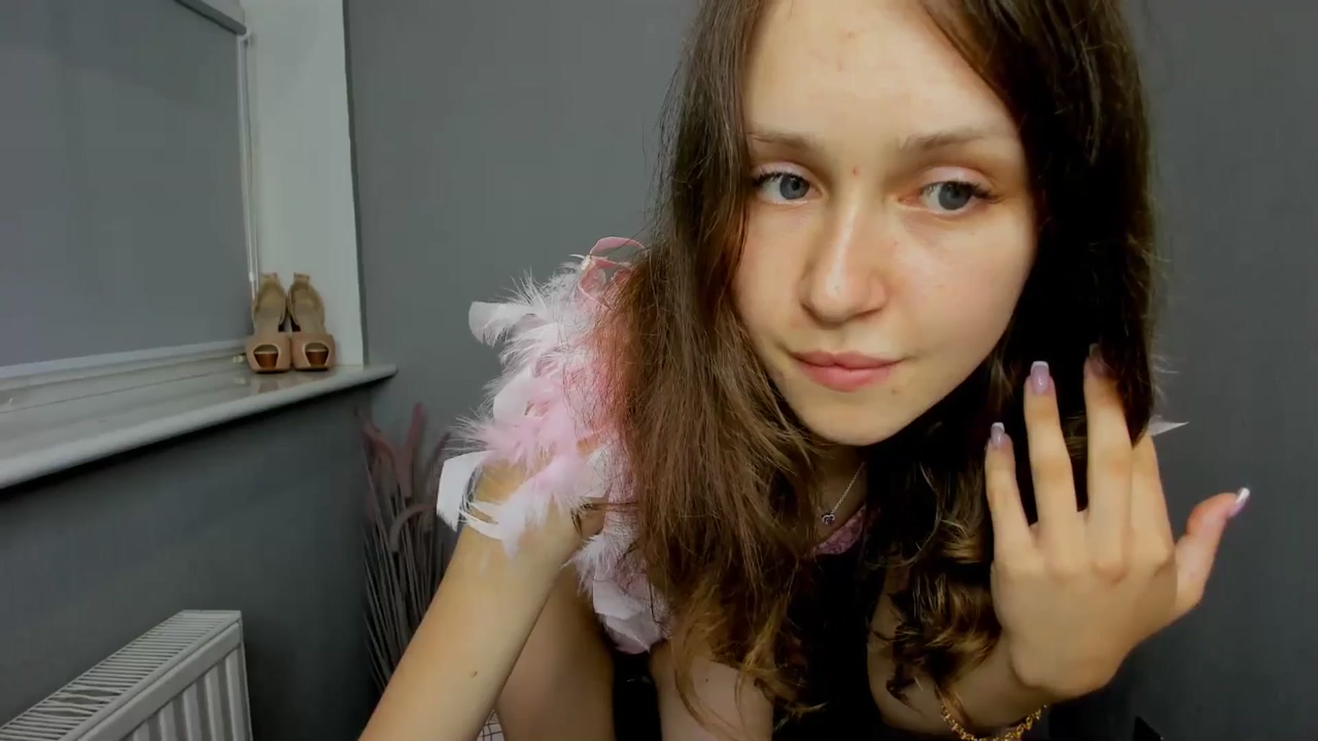 Gallery image thumbnail from Young_Afina's myfreecams stream on, 08/03/2025, 15:54 image 16 of 20