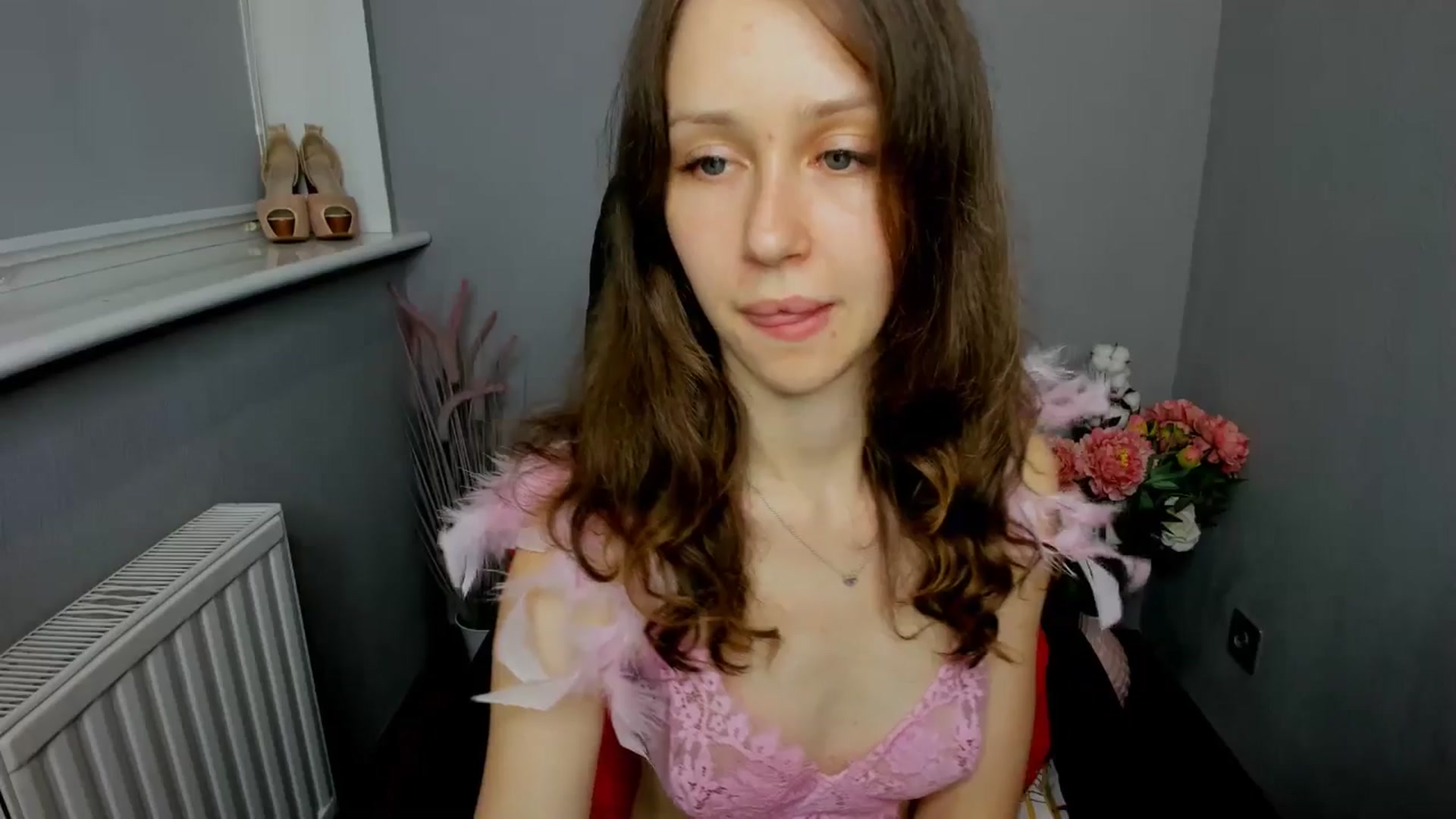 Gallery image thumbnail from Young_Afina's myfreecams stream on, 08/03/2025, 15:54 image 3 of 20