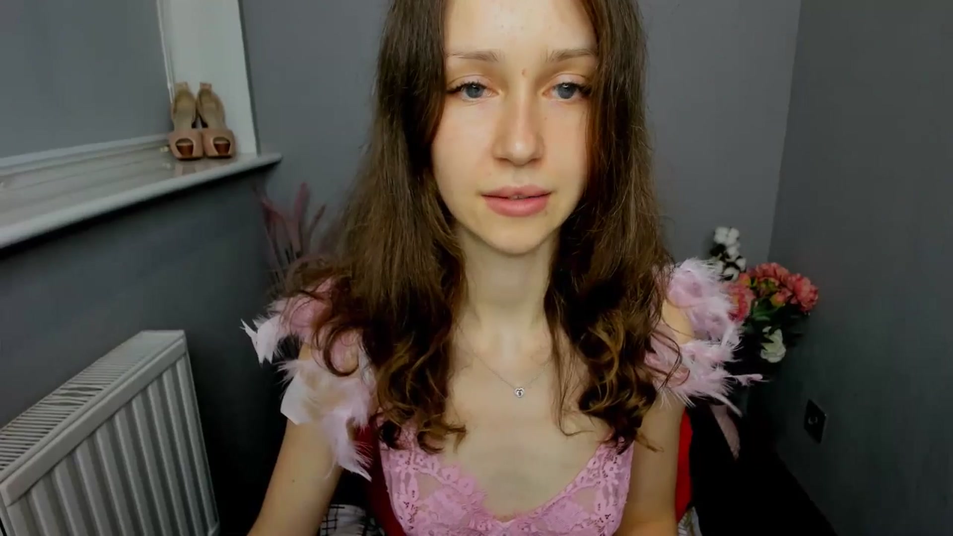 Gallery image thumbnail from Young_Afina's myfreecams stream on, 08/03/2025, 15:54 image 6 of 20