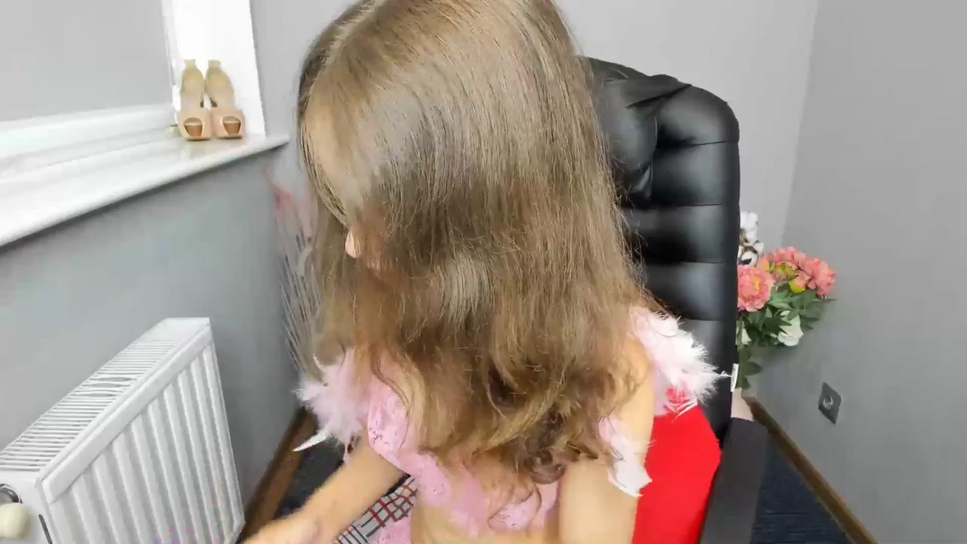 Gallery image thumbnail from Young_Afina's myfreecams stream on, 08/06/2025, 12:03 image 20 of 20