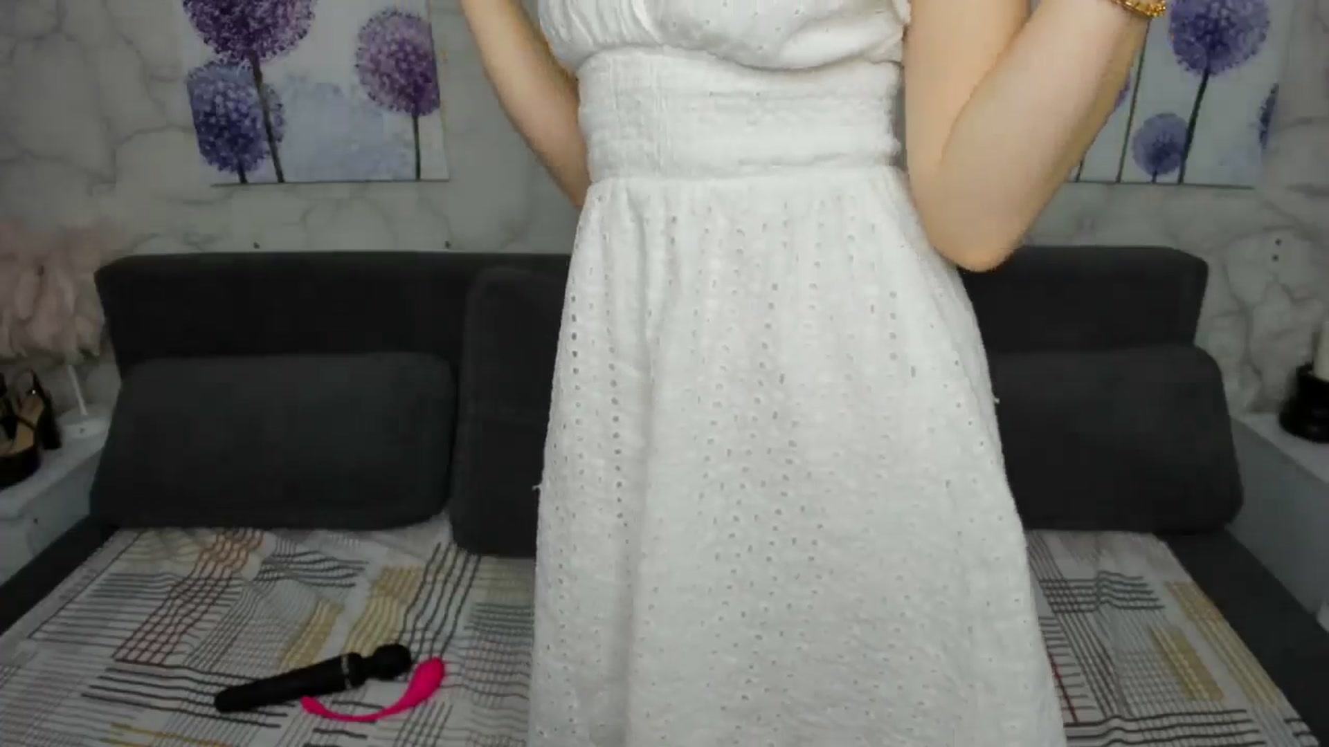 Gallery image thumbnail from Young_Afina's myfreecams stream on, 08/10/2025, 10:09 image 4 of 20