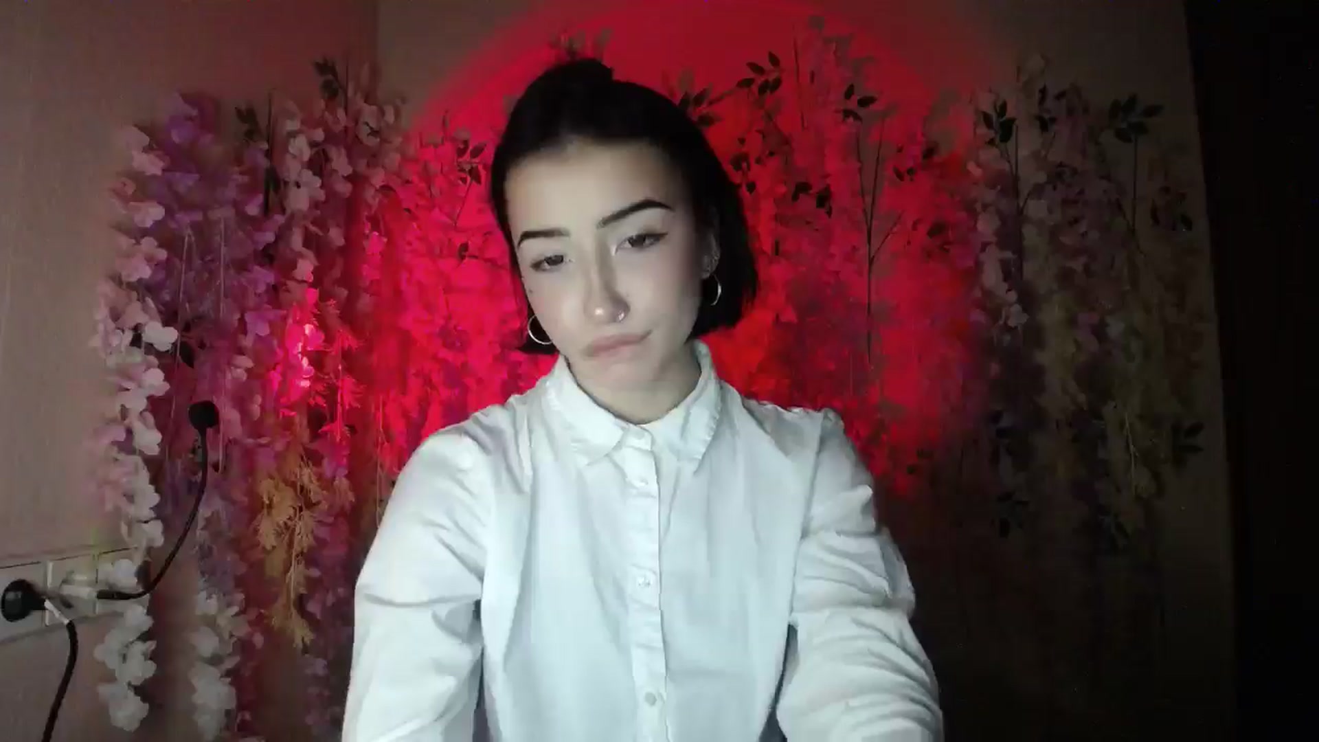 Gallery image thumbnail from Young_Evil's myfreecams stream on, 12/23/2025, 16:50 image 7 of 20