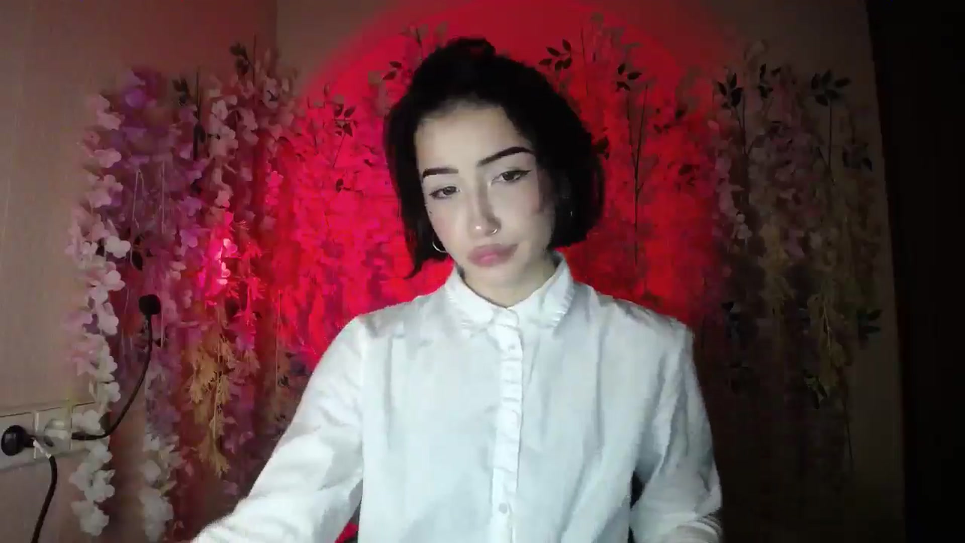Gallery image thumbnail from Young_Evil's myfreecams stream on, 12/23/2025, 16:50 image 9 of 20