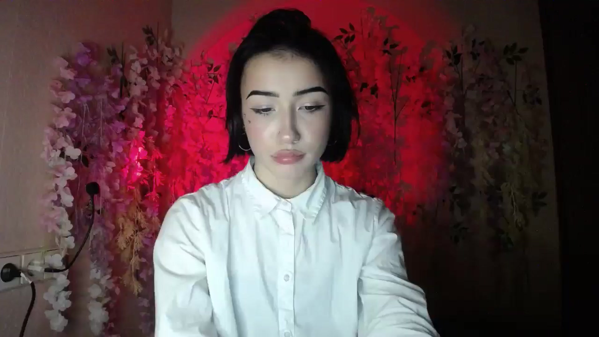 Gallery image thumbnail from Young_Evil's myfreecams stream on, 12/23/2025, 16:50 image 5 of 20