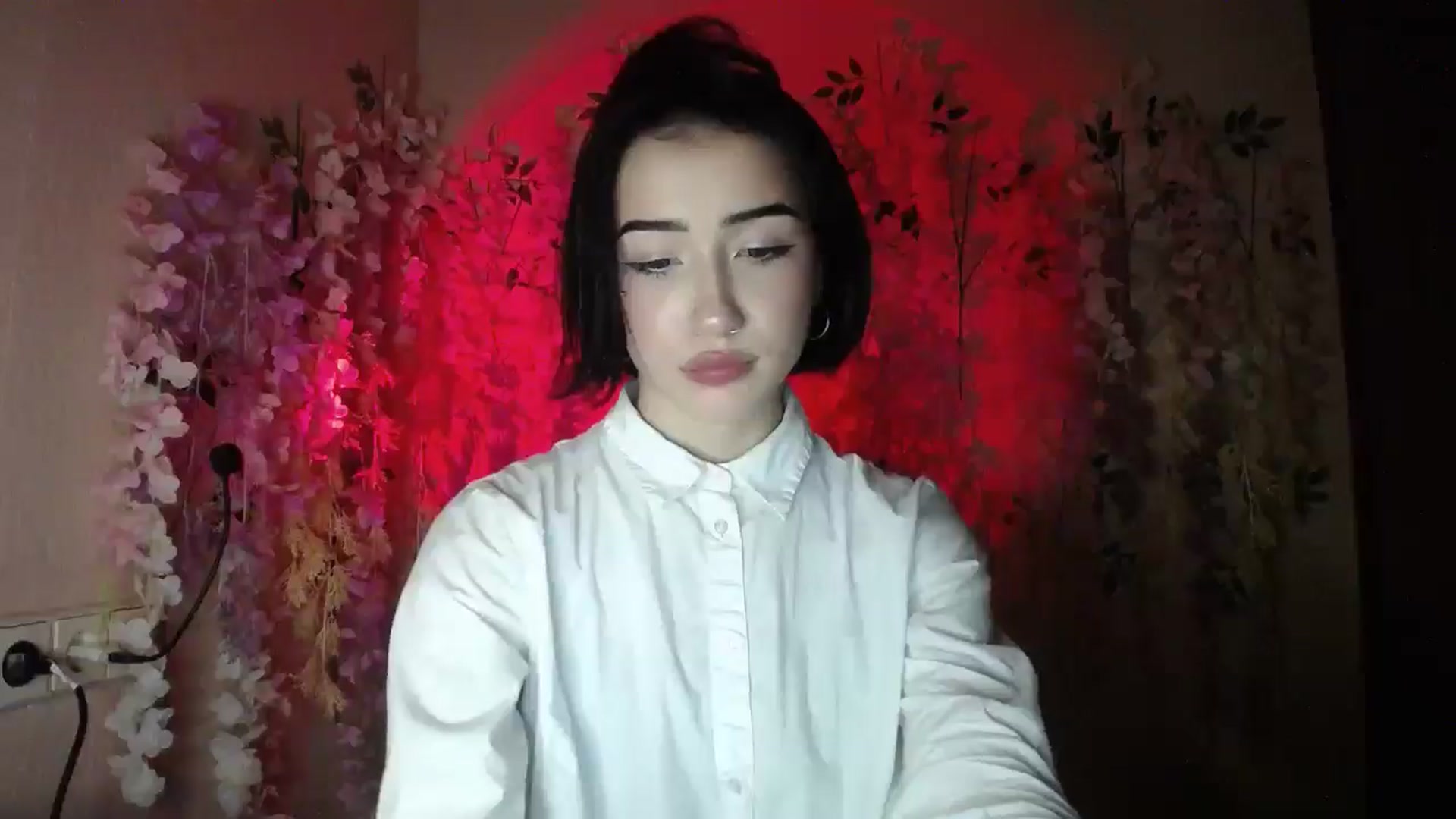 Gallery image thumbnail from Young_Evil's myfreecams stream on, 12/23/2025, 16:50 image 13 of 20
