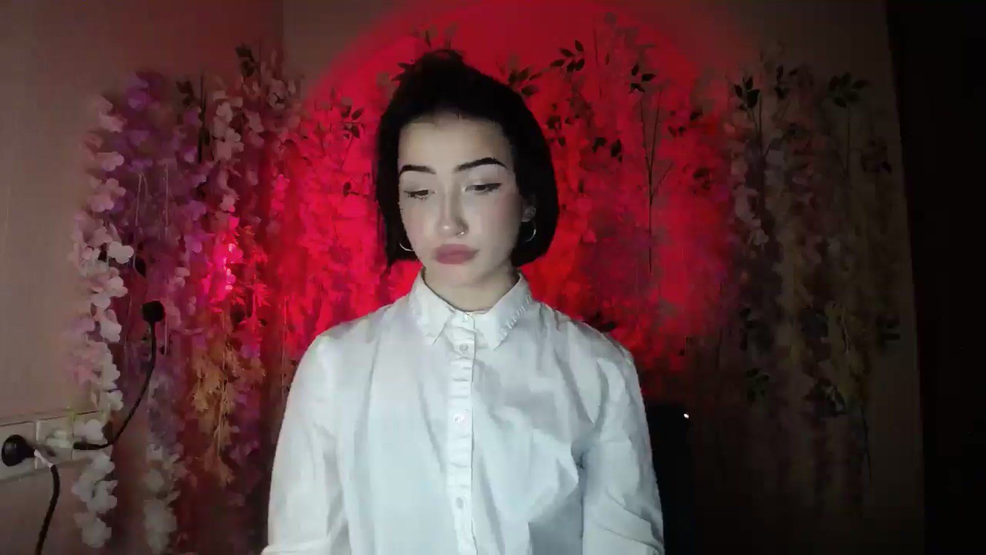 Gallery image thumbnail from Young_Evil's myfreecams stream on, 12/23/2025, 16:50 image 16 of 20