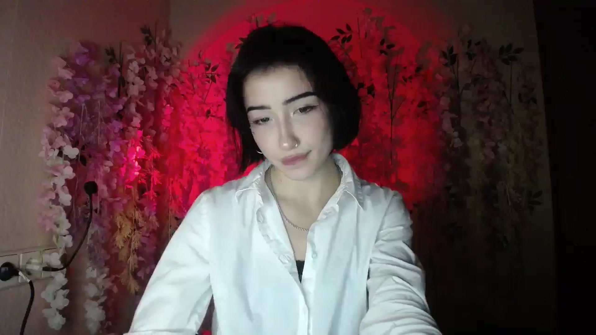 Gallery image thumbnail from Young_Evil's myfreecams stream on, 12/23/2025, 18:09 image 5 of 20
