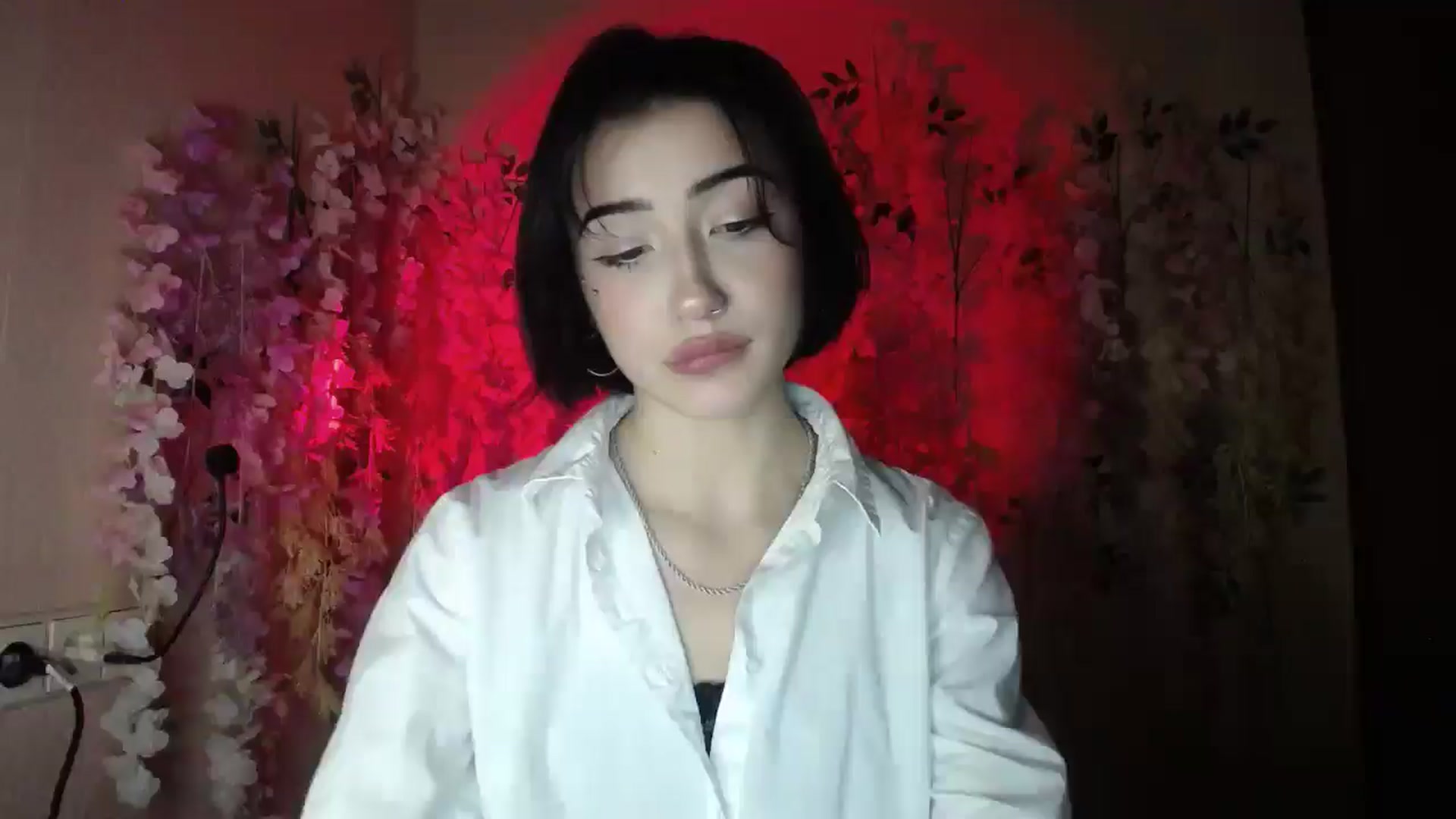 Gallery image thumbnail from Young_Evil's myfreecams stream on, 12/23/2025, 18:09 image 3 of 20