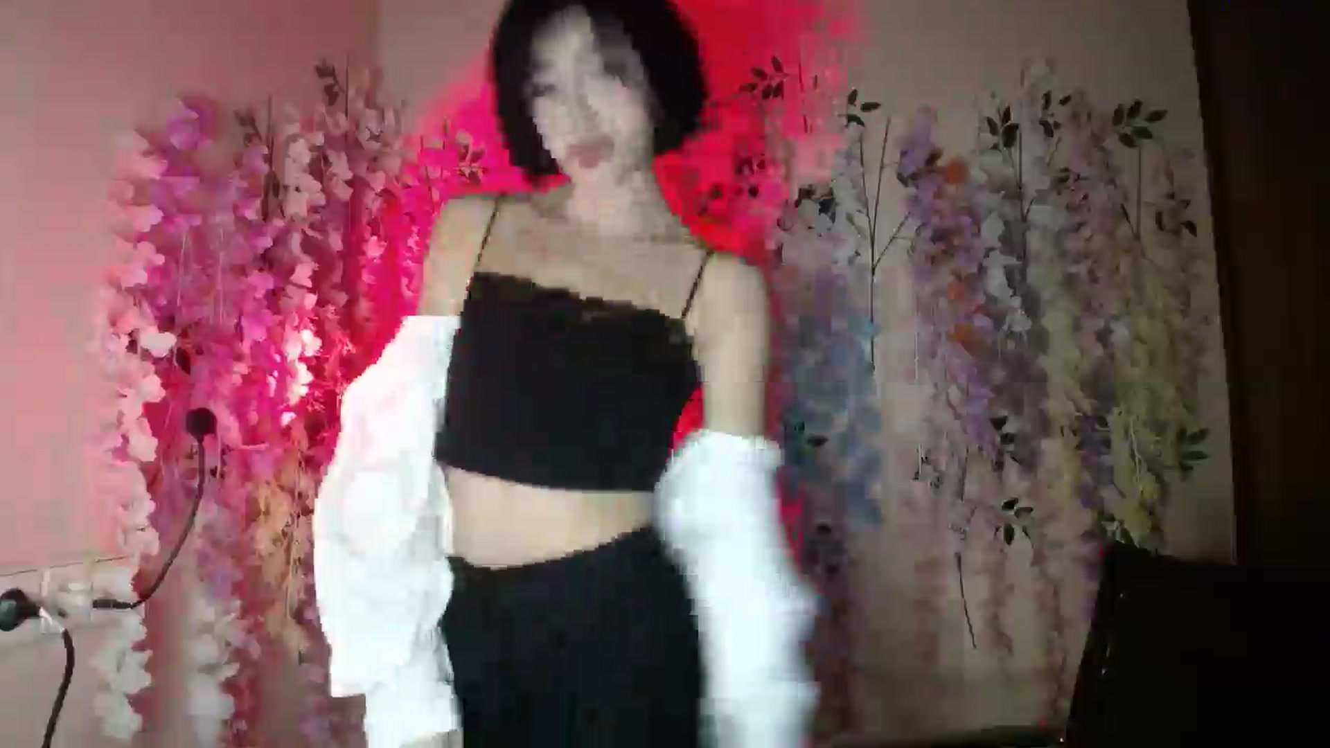 Gallery image thumbnail from Young_Evil's myfreecams stream on, 12/23/2025, 18:09 image 12 of 20