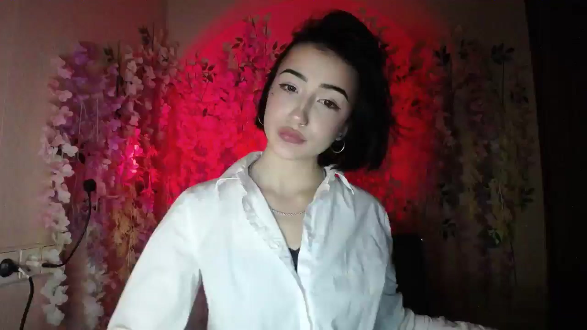 Gallery image thumbnail from Young_Evil's myfreecams stream on, 12/23/2025, 18:09 image 1 of 20