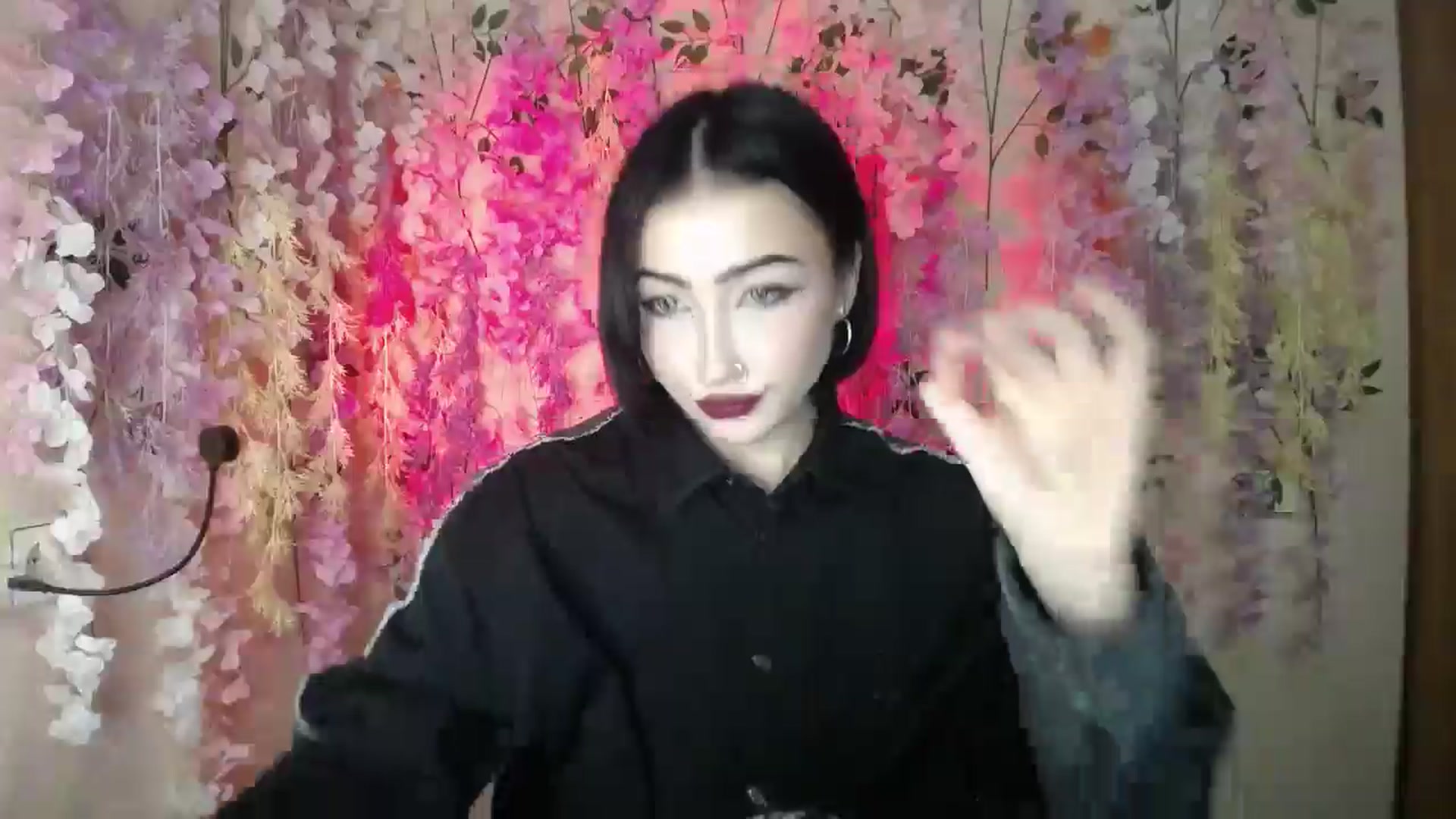 Gallery image thumbnail from Young_Evil's myfreecams stream on, 12/24/2025, 18:40 image 10 of 20
