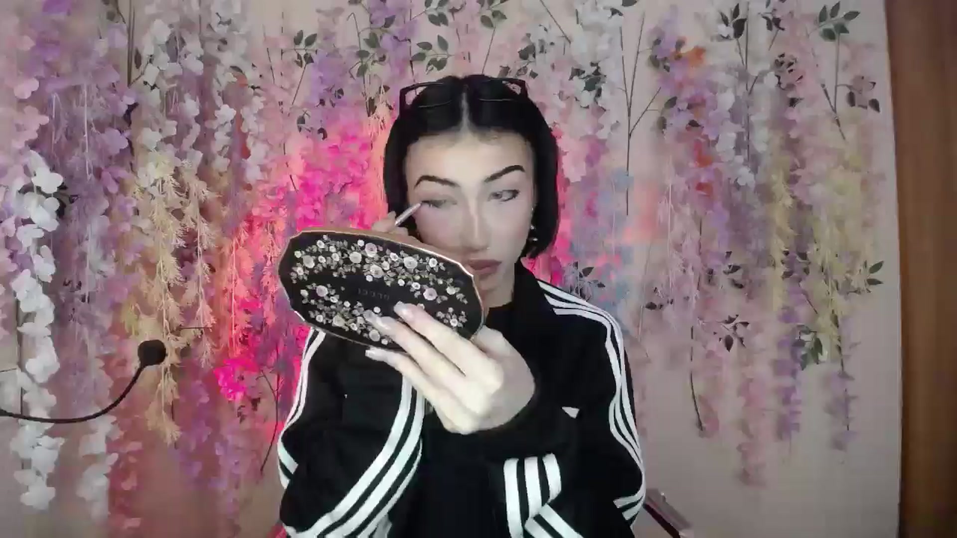 Gallery image thumbnail from Young_Evil's myfreecams stream on, 12/25/2025, 11:10 image 2 of 20