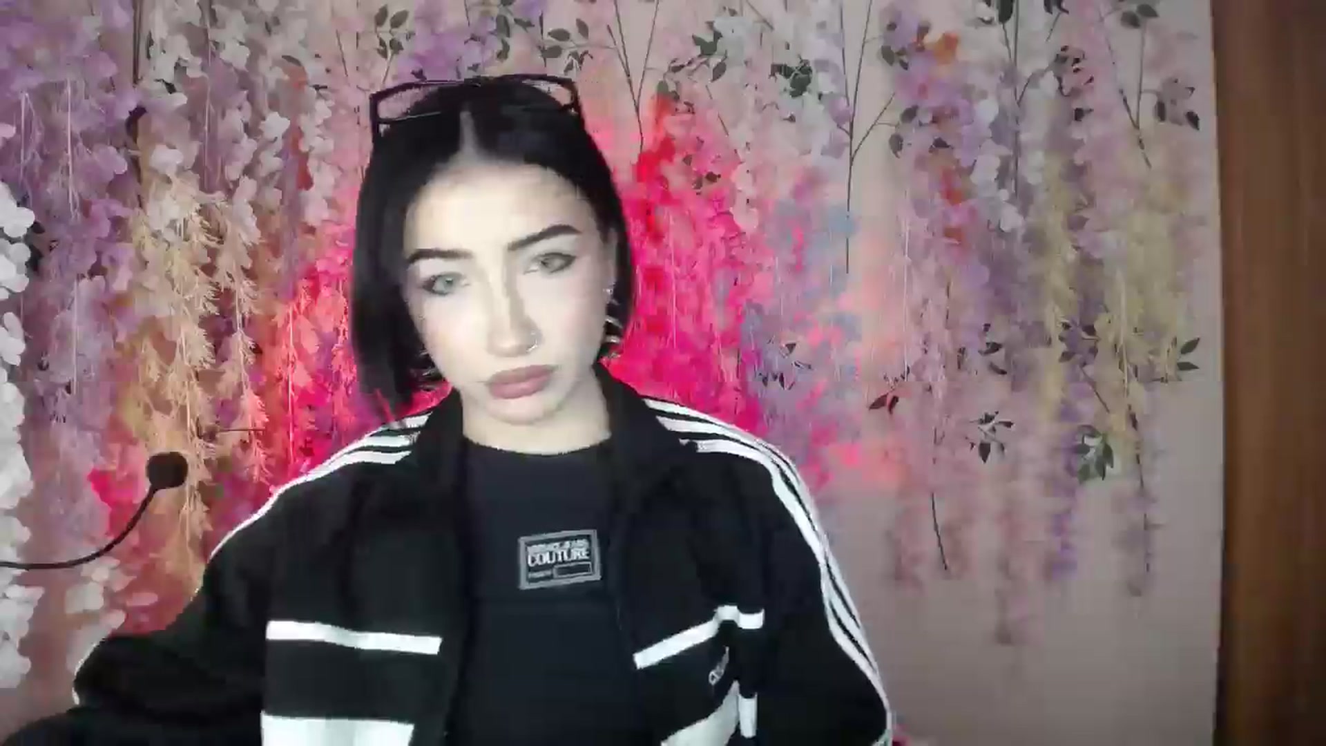 Gallery image thumbnail from Young_Evil's myfreecams stream on, 12/25/2025, 11:54 image 20 of 20