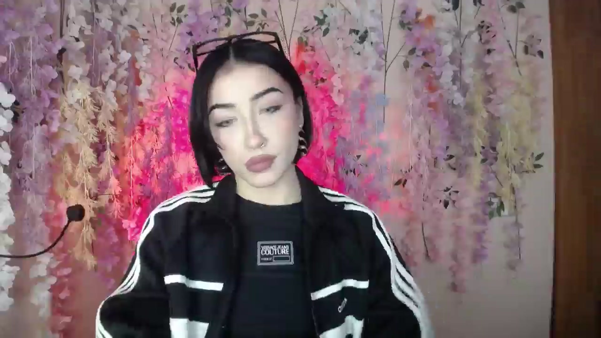 Gallery image thumbnail from Young_Evil's myfreecams stream on, 12/25/2025, 11:54 image 15 of 20