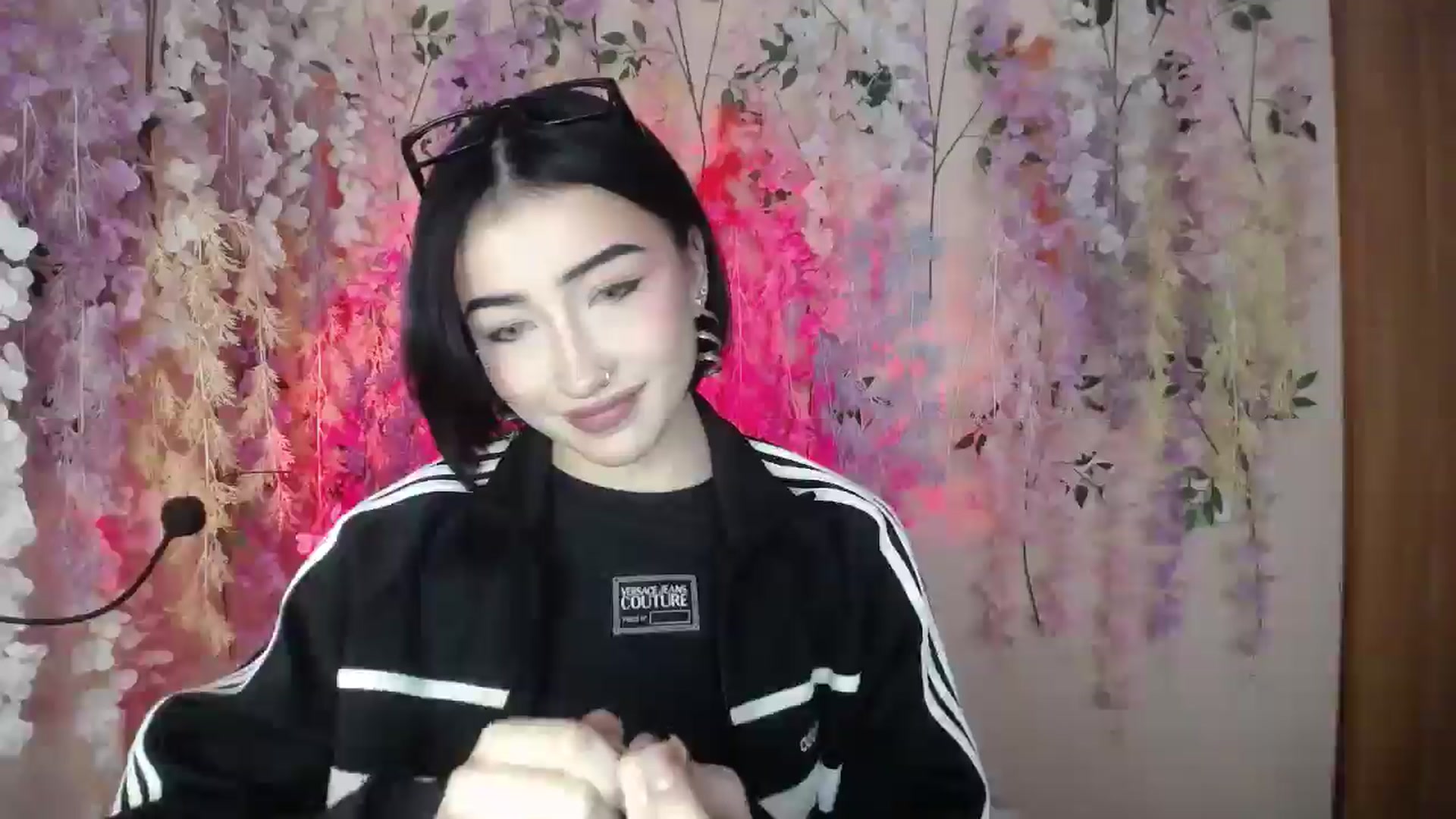 Gallery image thumbnail from Young_Evil's myfreecams stream on, 12/25/2025, 11:54 image 19 of 20