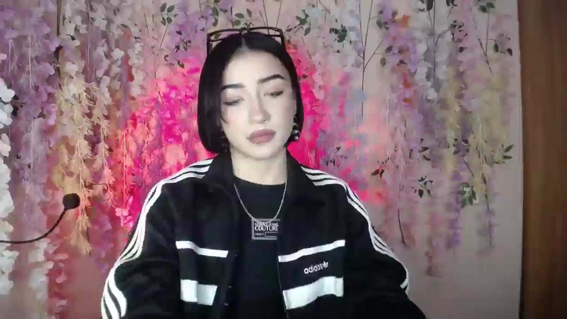 Gallery image thumbnail from Young_Evil's myfreecams stream on, 12/25/2025, 12:32 image 5 of 20