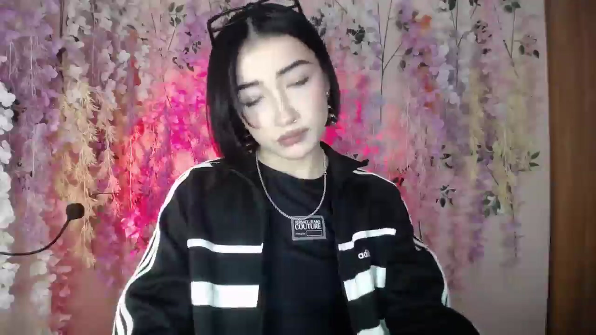 Gallery image thumbnail from Young_Evil's myfreecams stream on, 12/25/2025, 12:32 image 20 of 20