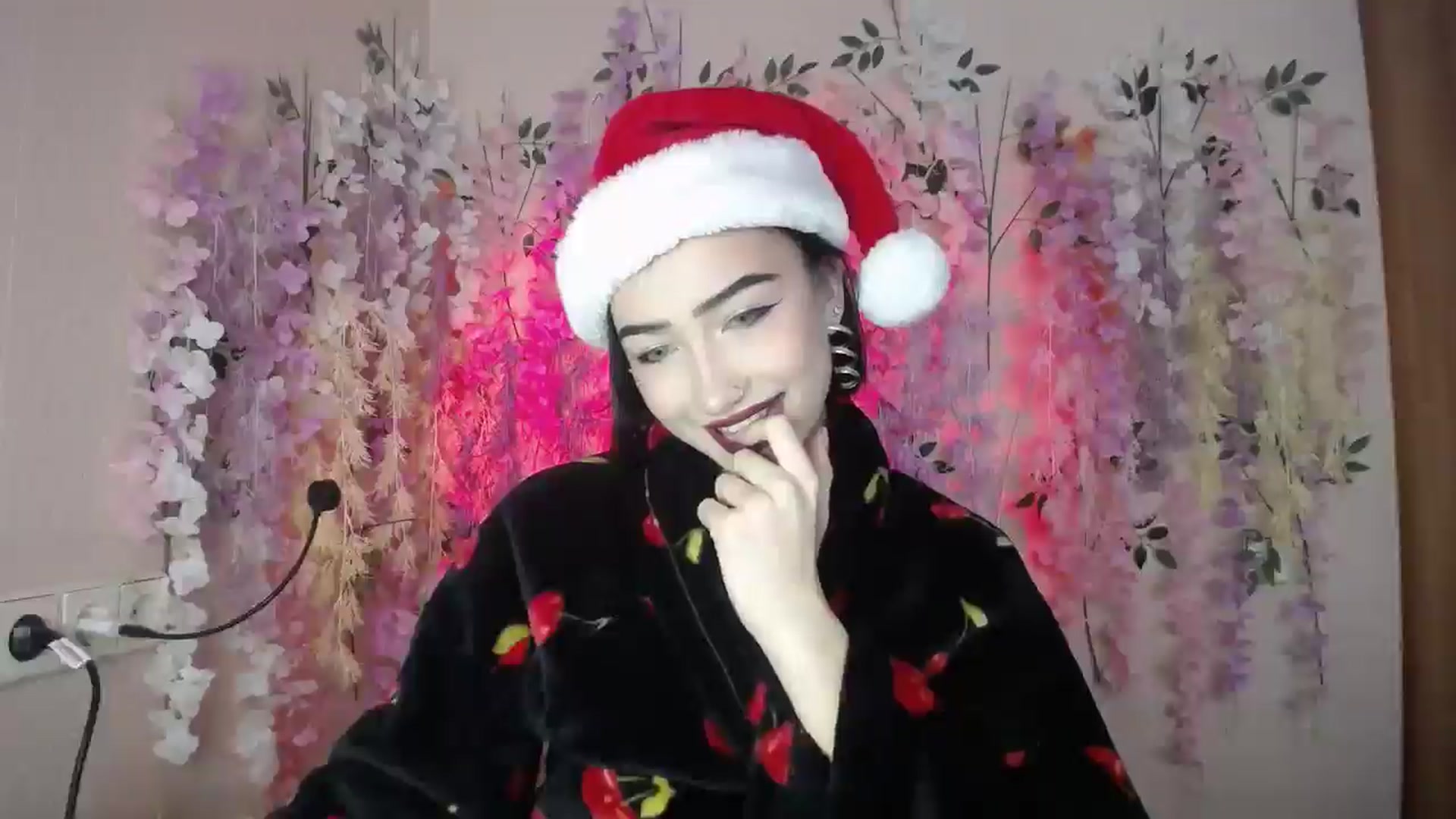 Gallery image thumbnail from Young_Evil's myfreecams stream on, 12/26/2025, 13:18 image 3 of 20