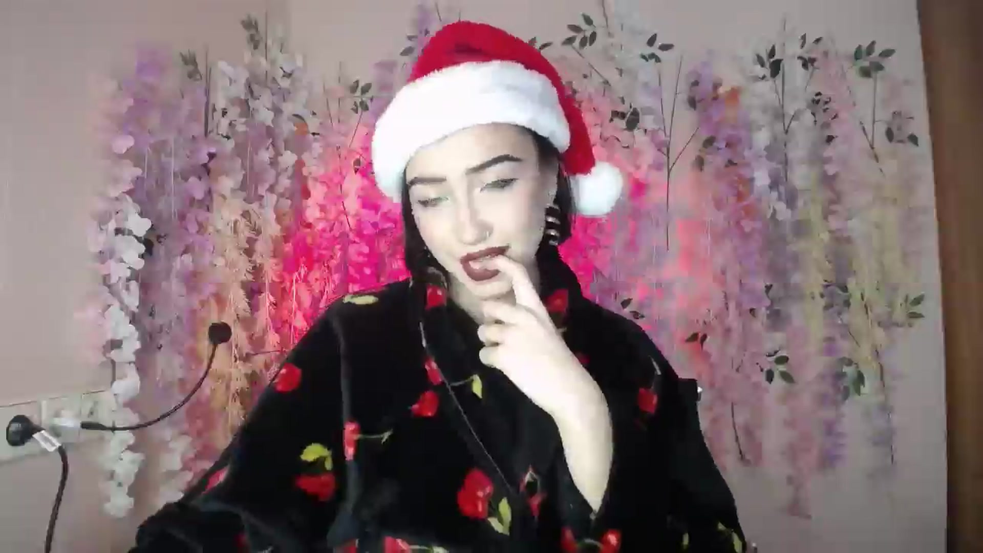 Gallery image thumbnail from Young_Evil's myfreecams stream on, 12/26/2025, 13:18 image 2 of 20