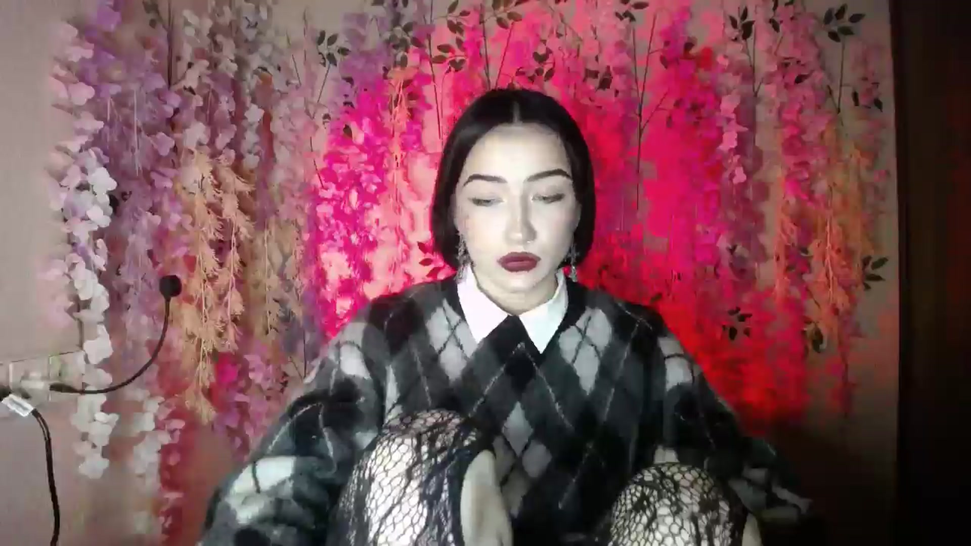 Gallery image thumbnail from Young_Evil's myfreecams stream on, 12/27/2025, 17:34 image 7 of 20