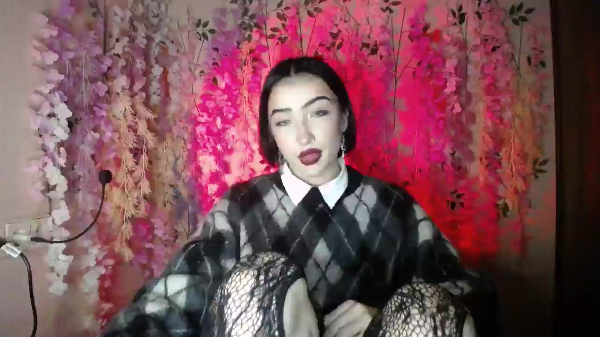 Gallery image thumbnail from Young_Evil's myfreecams stream on, 12/27/2025, 17:34 image 2 of 20