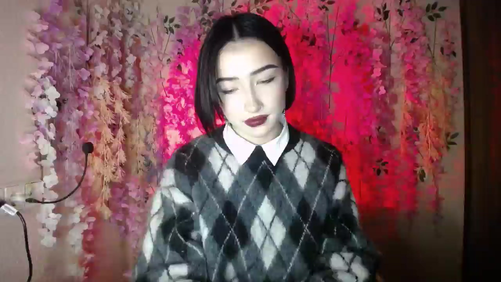 Gallery image thumbnail from Young_Evil's myfreecams stream on, 12/27/2025, 17:34 image 17 of 20