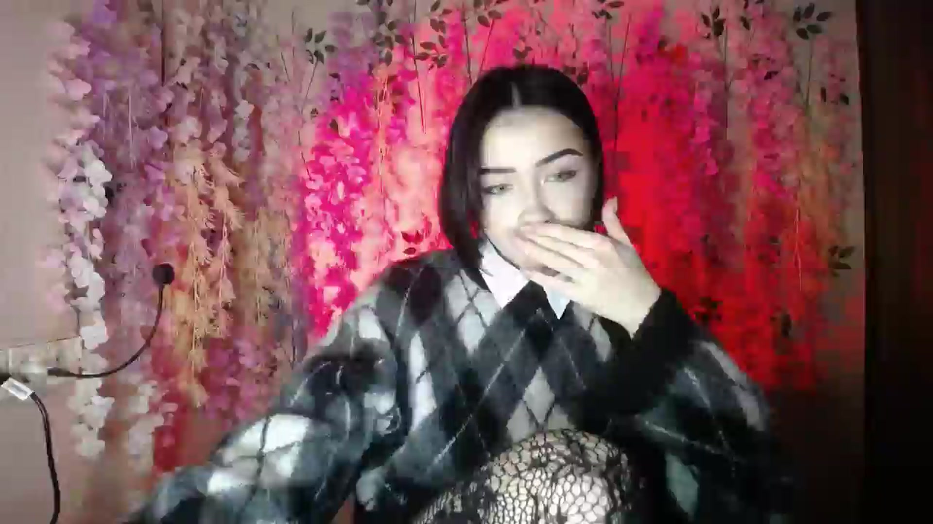 Gallery image thumbnail from Young_Evil's myfreecams stream on, 12/27/2025, 17:34 image 16 of 20