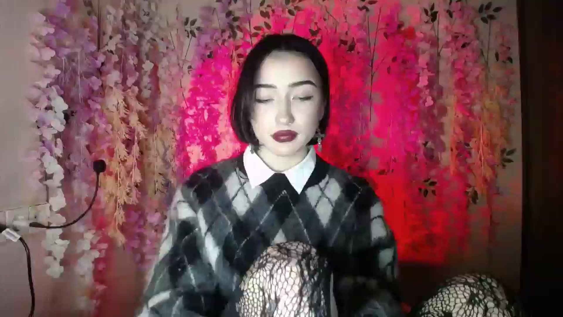 Gallery image thumbnail from Young_Evil's myfreecams stream on, 12/27/2025, 18:54 image 2 of 20