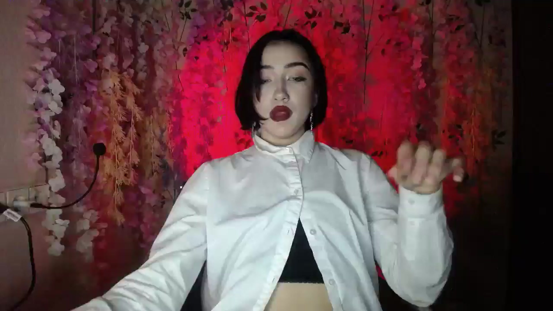 Gallery image thumbnail from Young_Evil's myfreecams stream on, 12/27/2025, 20:19 image 10 of 20
