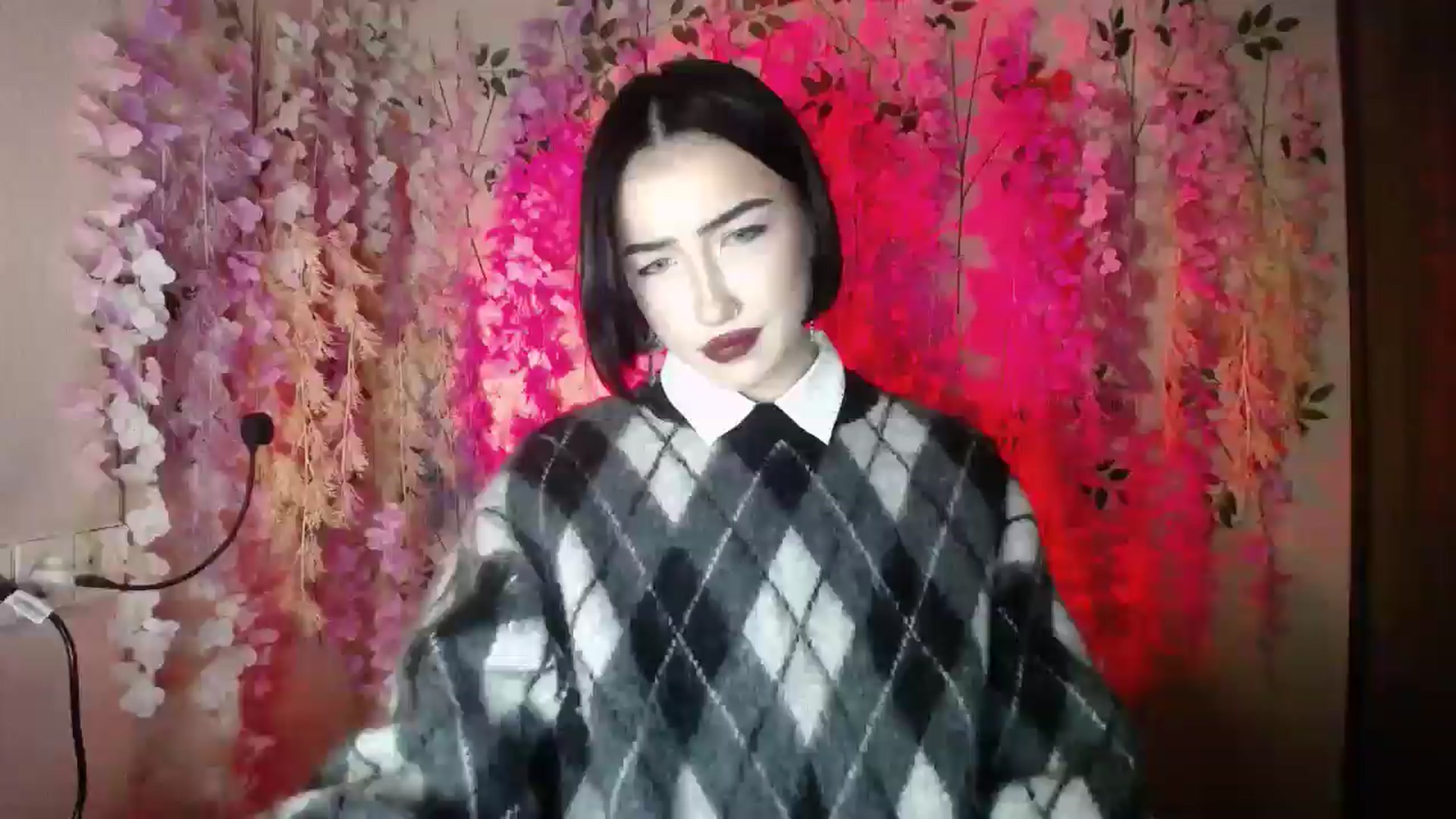 Gallery image thumbnail from Young_Evil's myfreecams stream on, 12/27/2025, 20:19 image 3 of 20