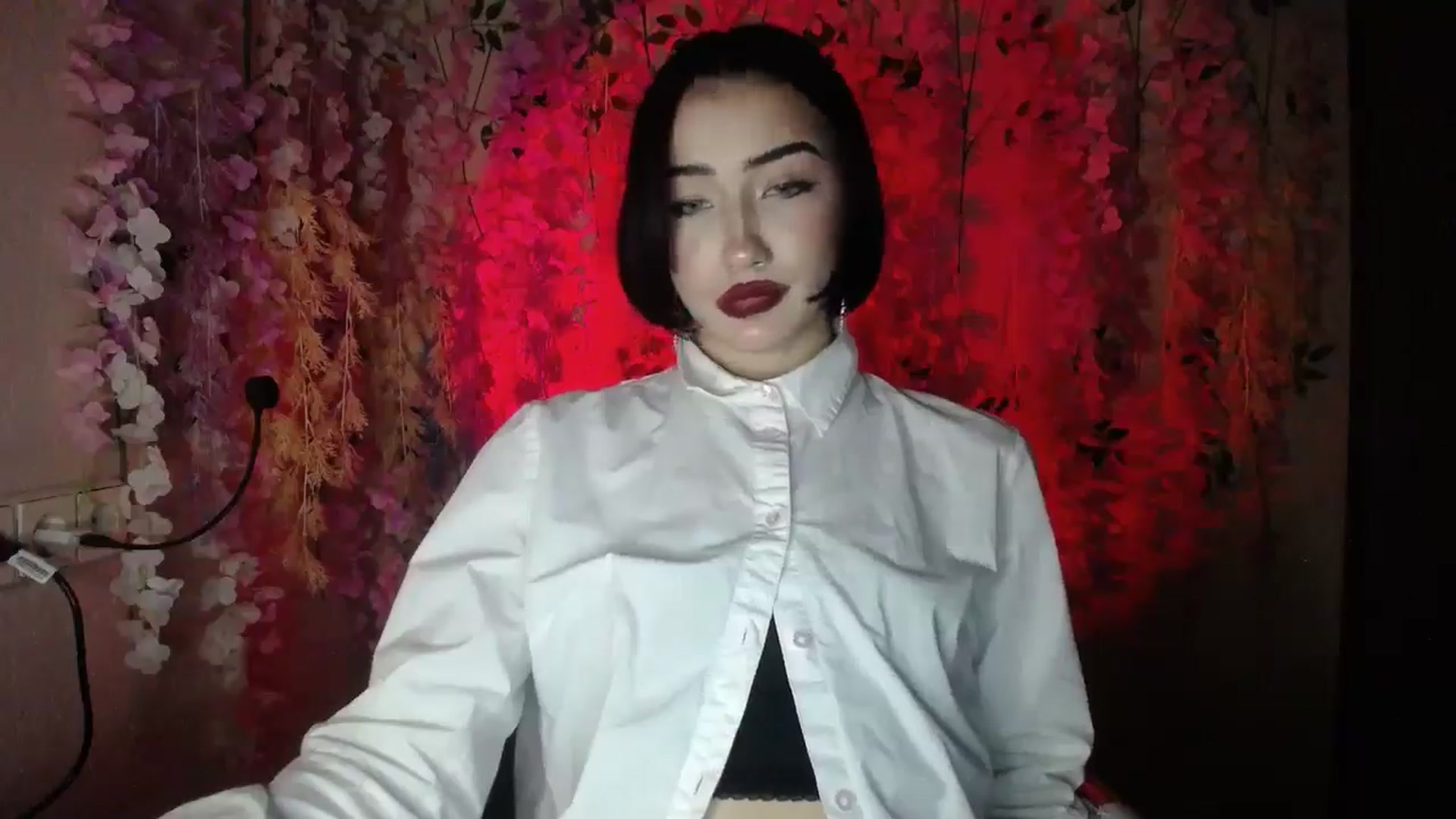 Gallery image thumbnail from Young_Evil's myfreecams stream on, 12/27/2025, 20:19 image 9 of 20