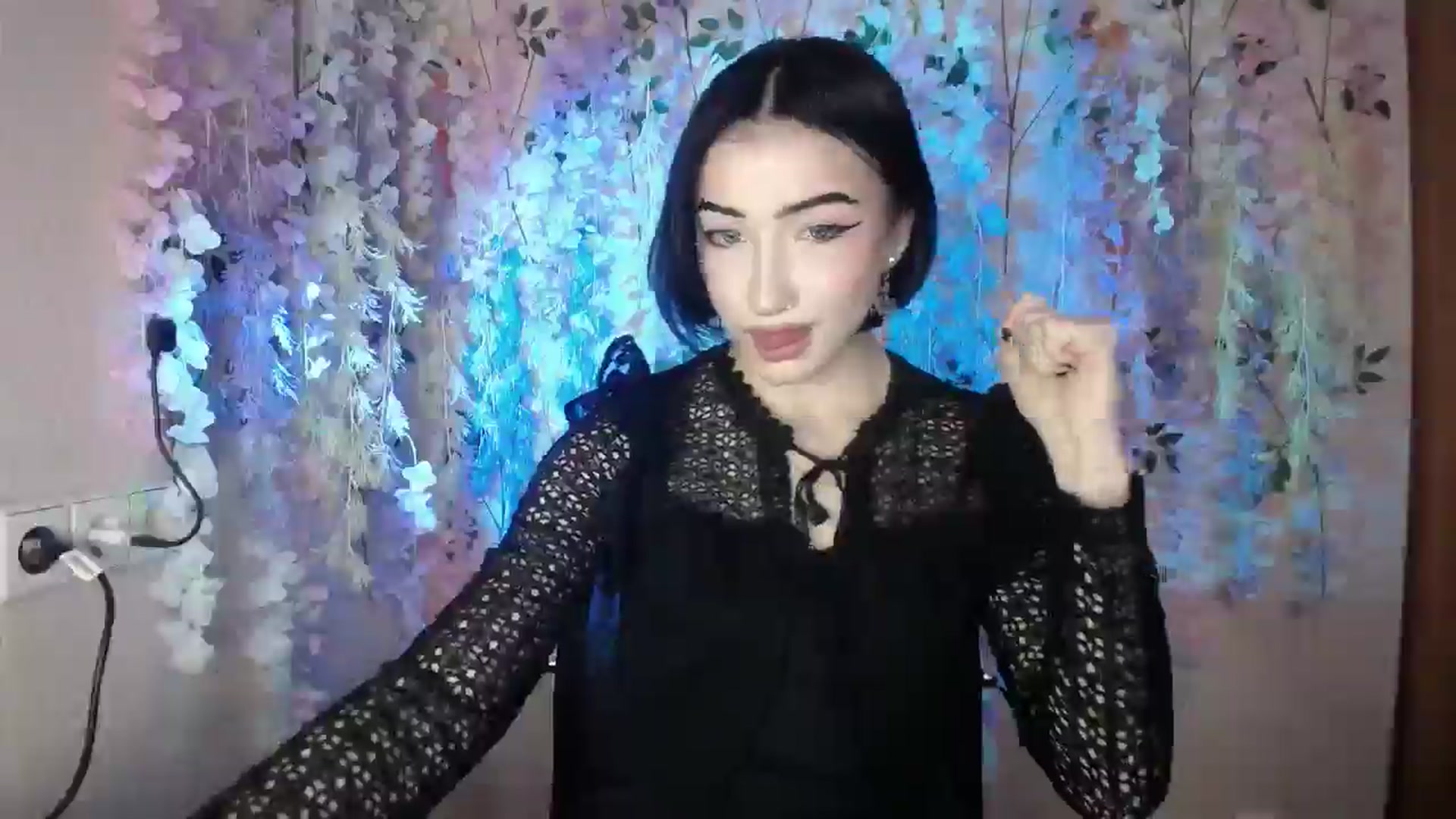 Gallery image thumbnail from Young_Evil's myfreecams stream on, 12/28/2025, 13:12 image 8 of 20