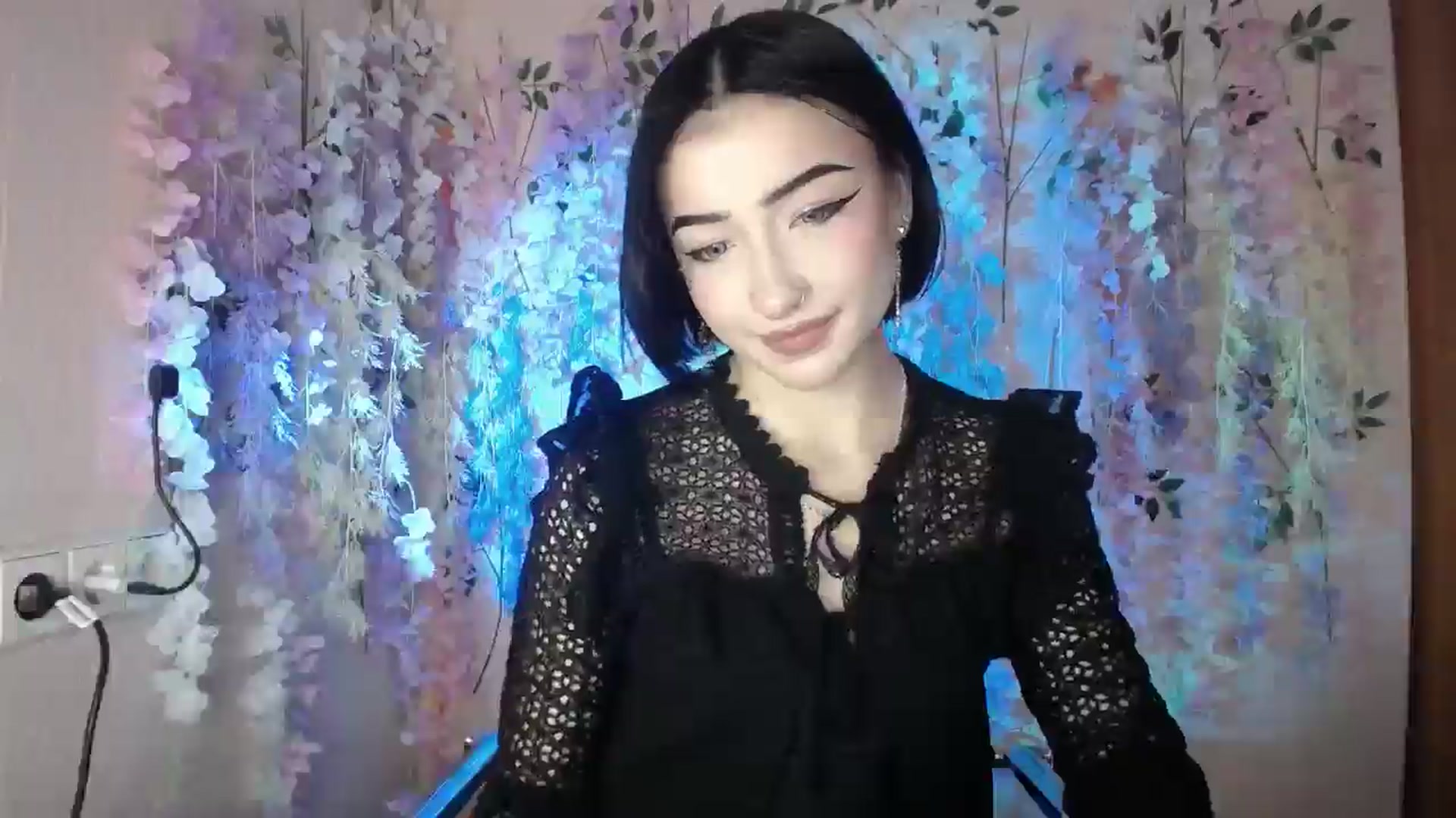 Gallery image thumbnail from Young_Evil's myfreecams stream on, 12/28/2025, 13:12 image 13 of 20