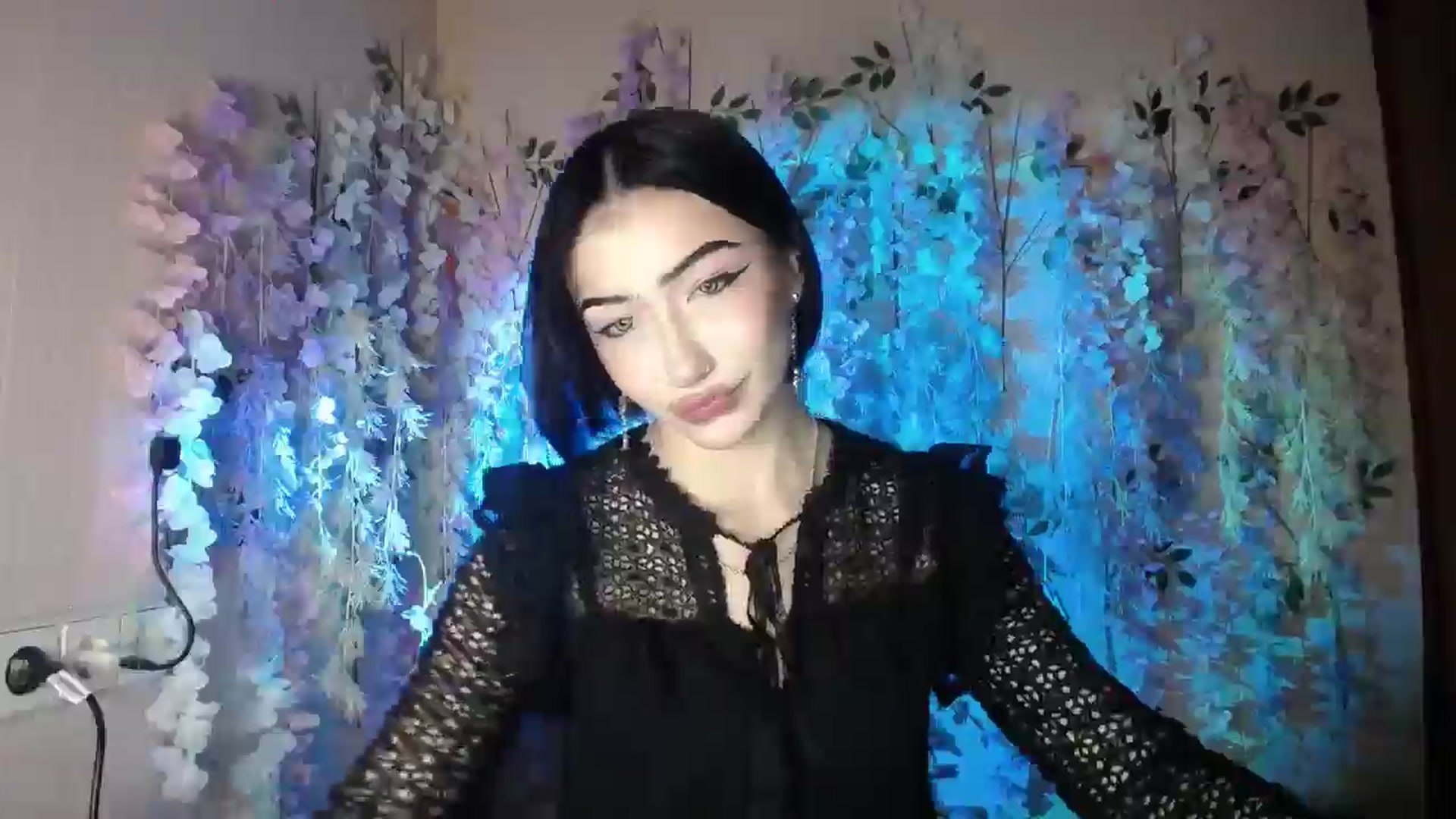 Gallery image thumbnail from Young_Evil's myfreecams stream on, 12/28/2025, 15:05 image 18 of 20